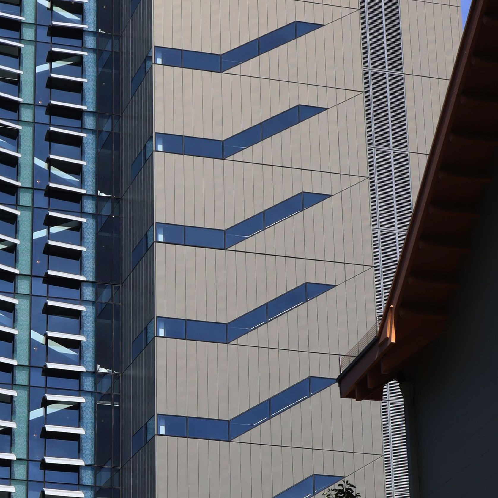 PW400 4 sided mechanically engaged gallery detail image