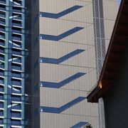 PW400 4 sided mechanically engaged gallery detail image