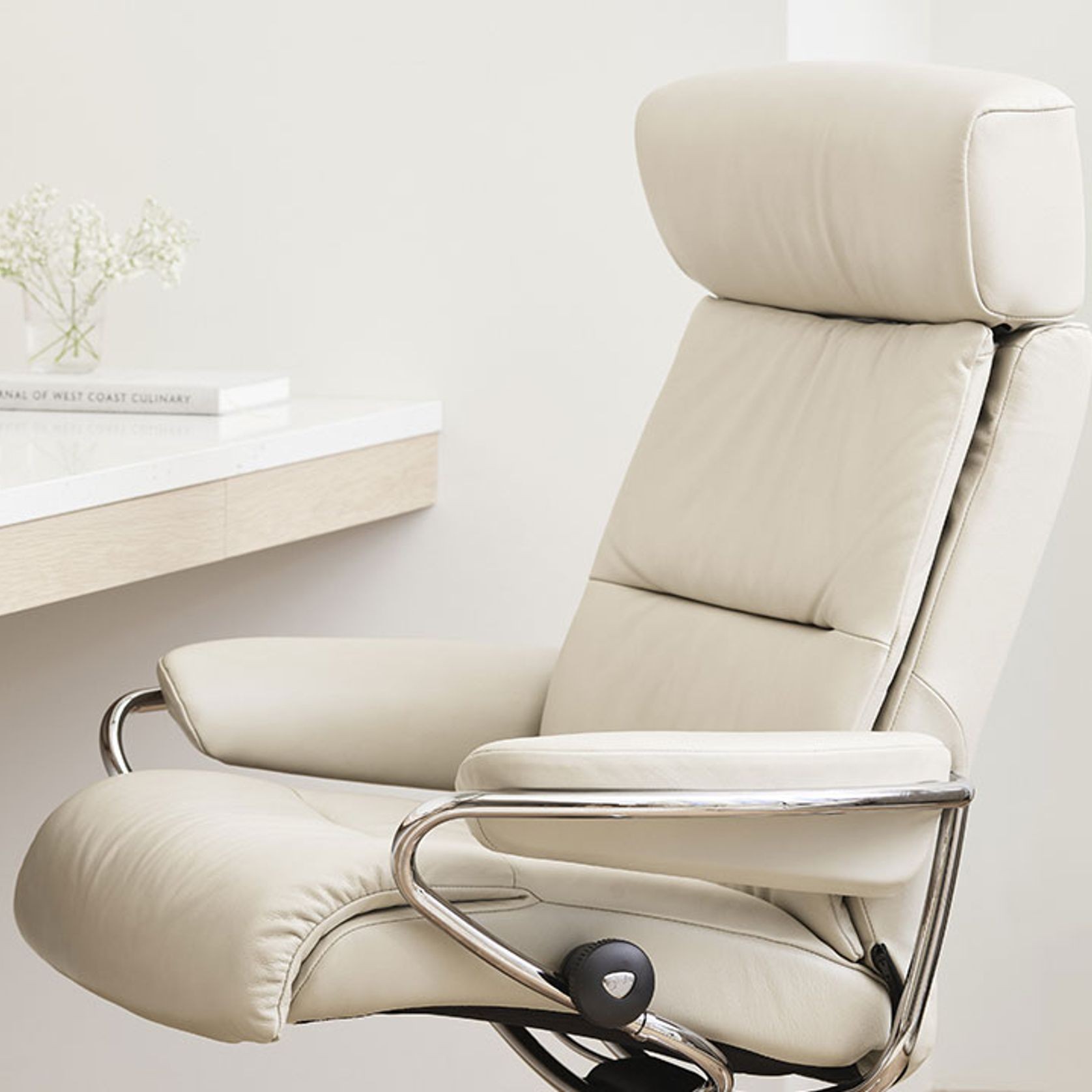 Stressless® Tokyo Home Office Adjustable headrest gallery detail image