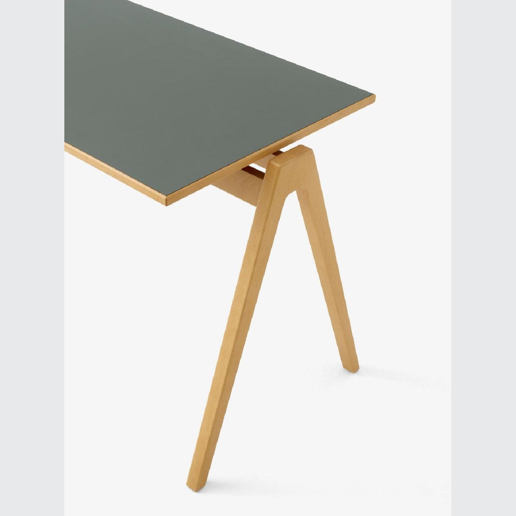 Daystak Table RD2 gallery detail image