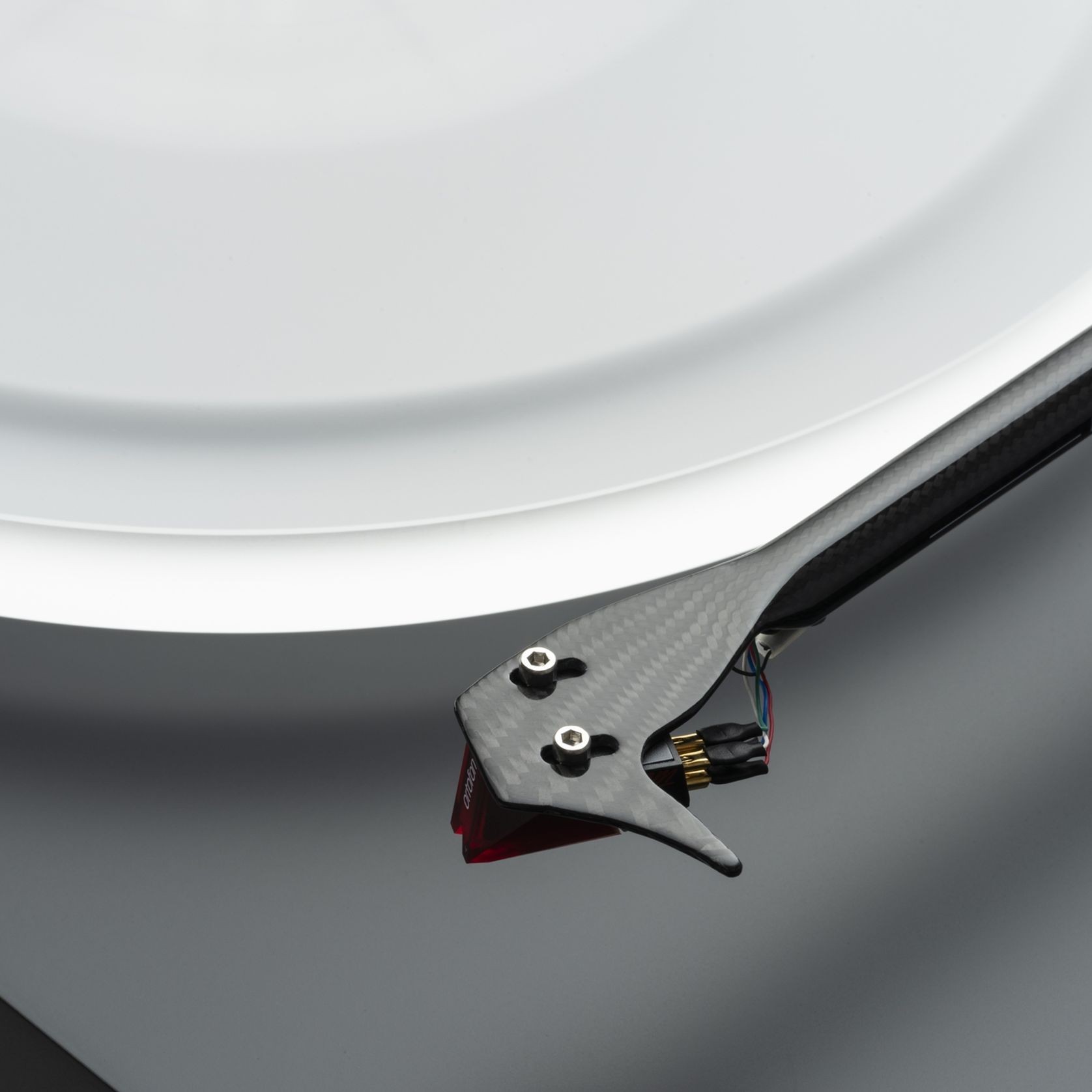 Pro-Ject Debut Carbon Evo Acryl Turntable with Ortofon 2M Red Cartridge gallery detail image