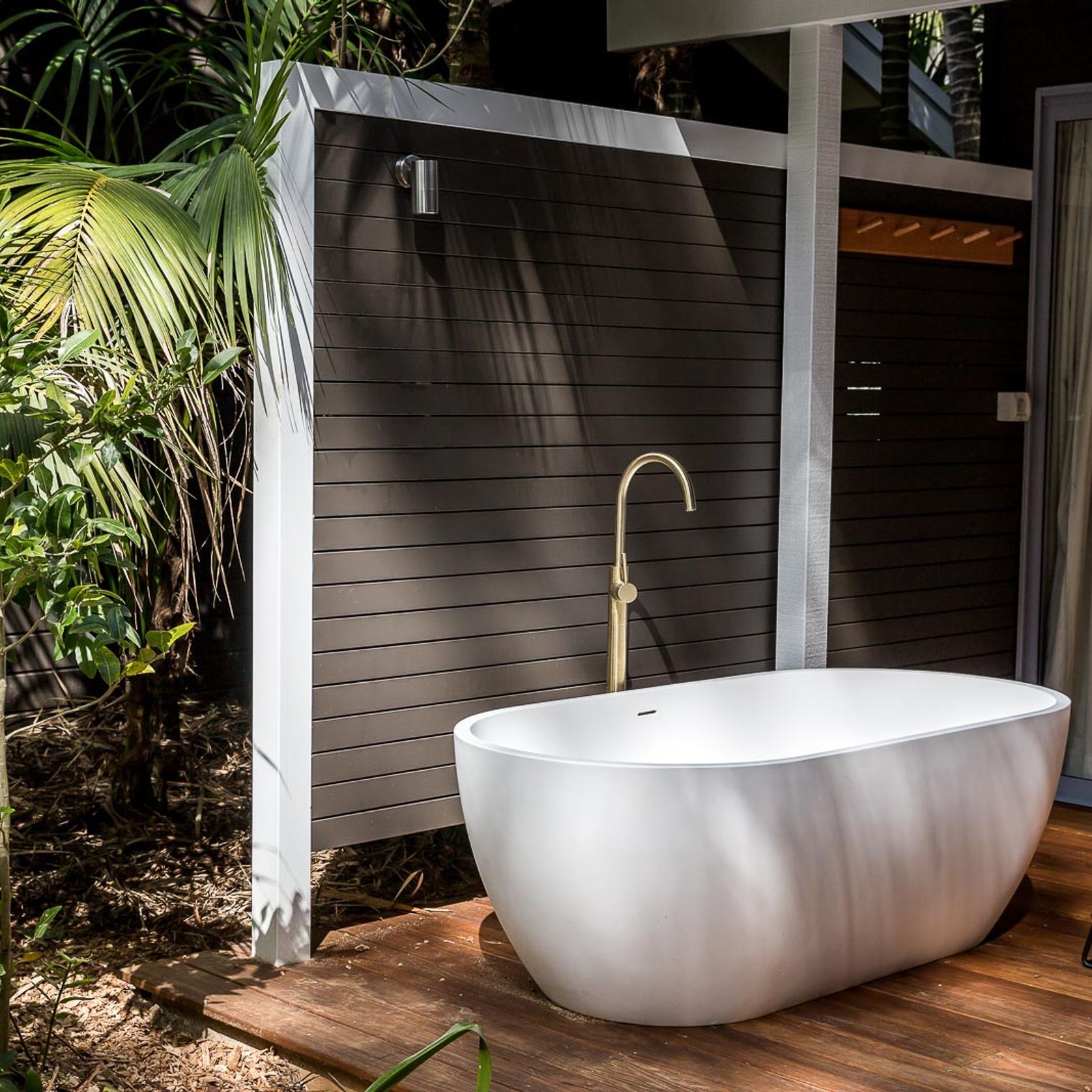 Justina Classic Outdoor Bath 1650mm Extra Wide ST12 gallery detail image