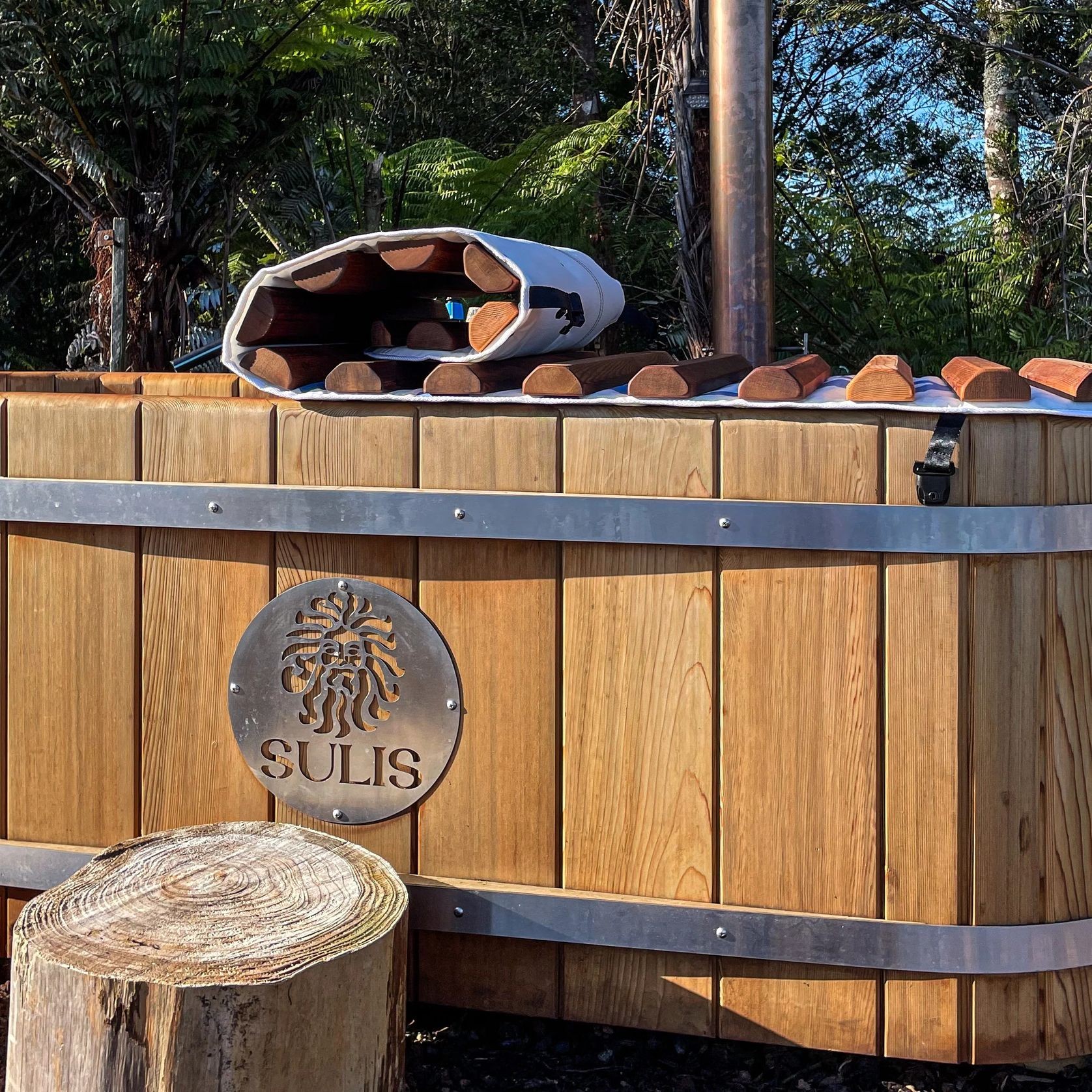 Sulis Sail Lid gallery detail image