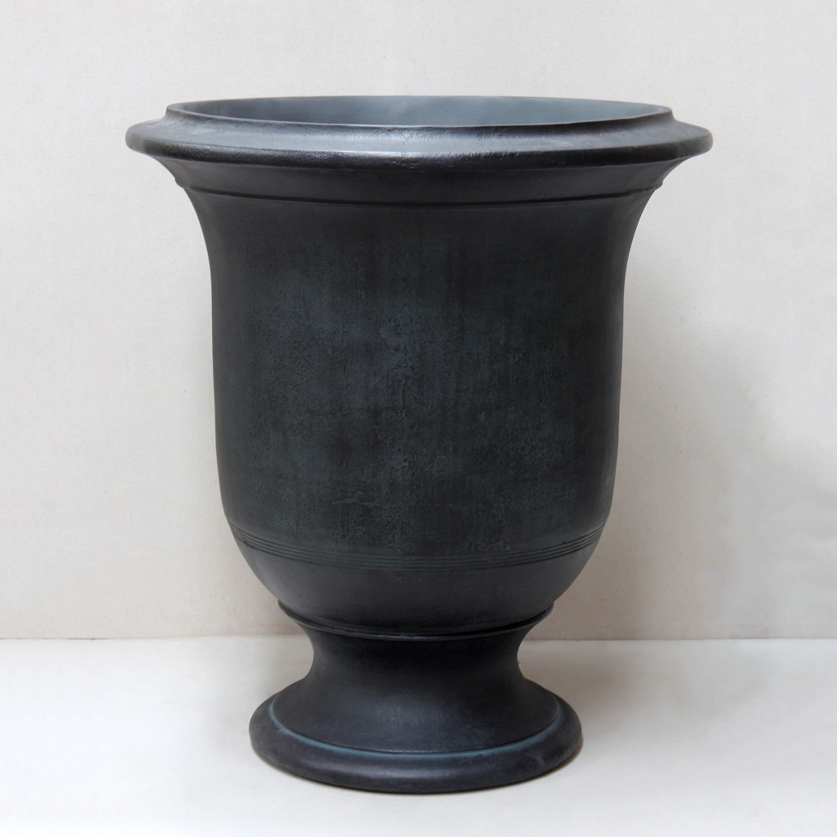 Plain Anduze Style Urn gallery detail image