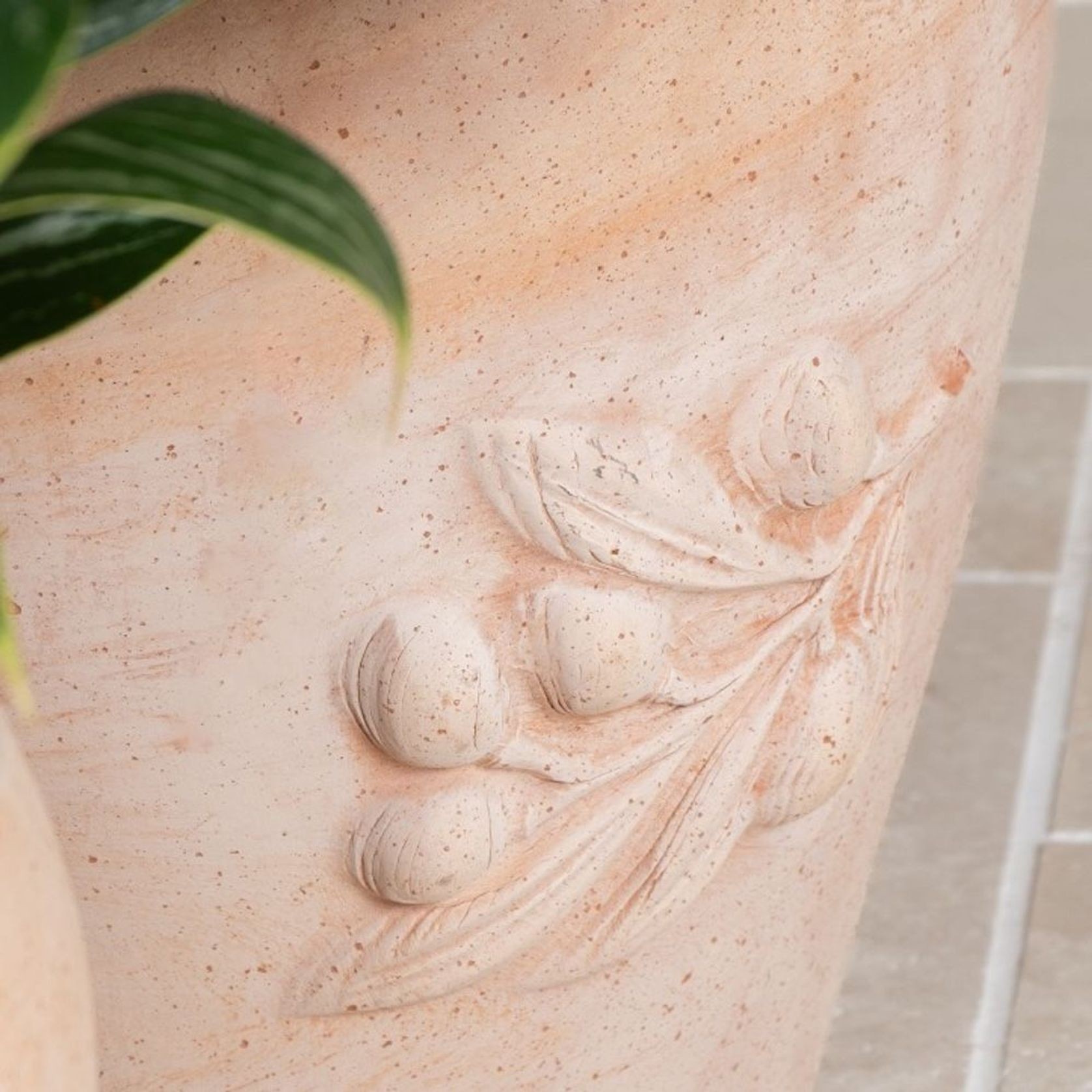 Tera Siena Olive Pot gallery detail image