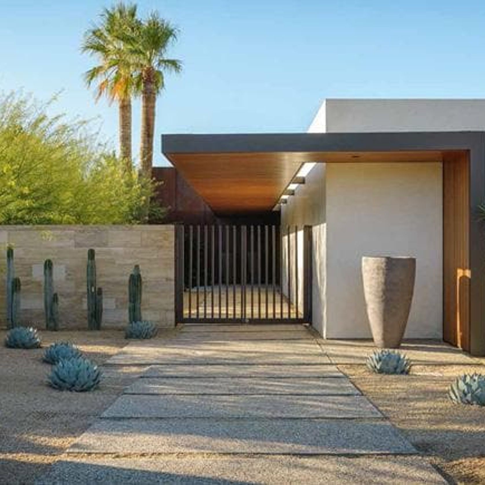 AH140 Outdoor Pots gallery detail image