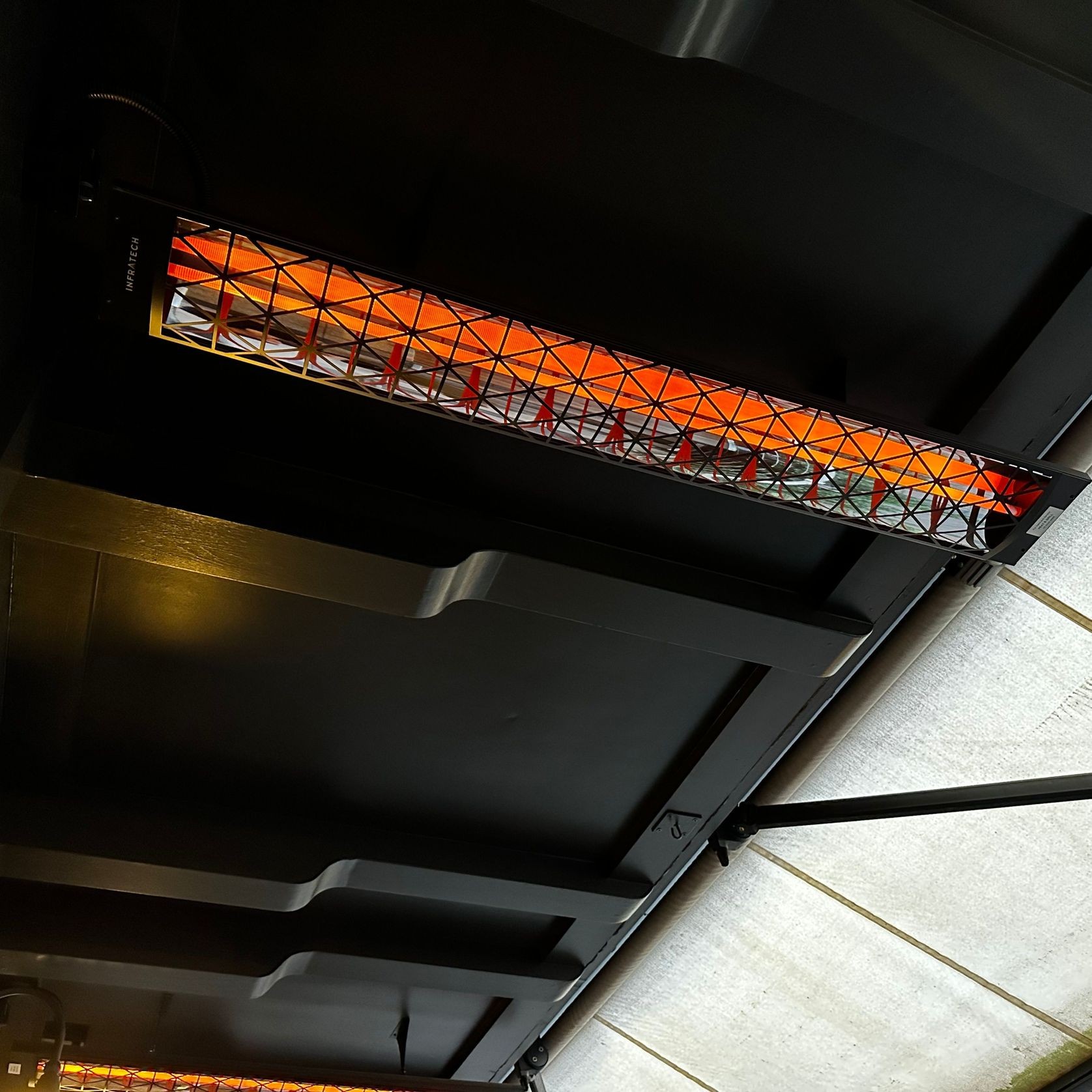 C40 4000W Black/Contemporary Facia Infrared Heater gallery detail image