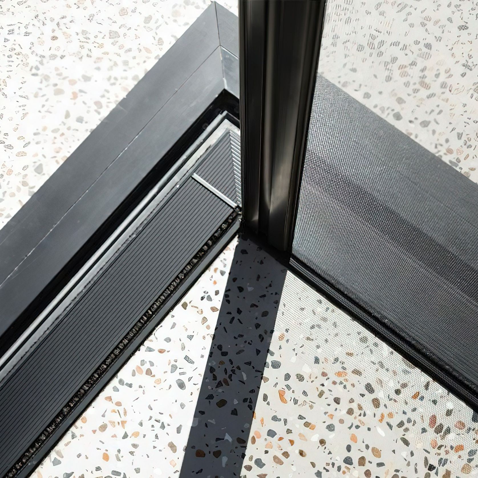 Centor S4 Corner Insect Screen and Blind gallery detail image