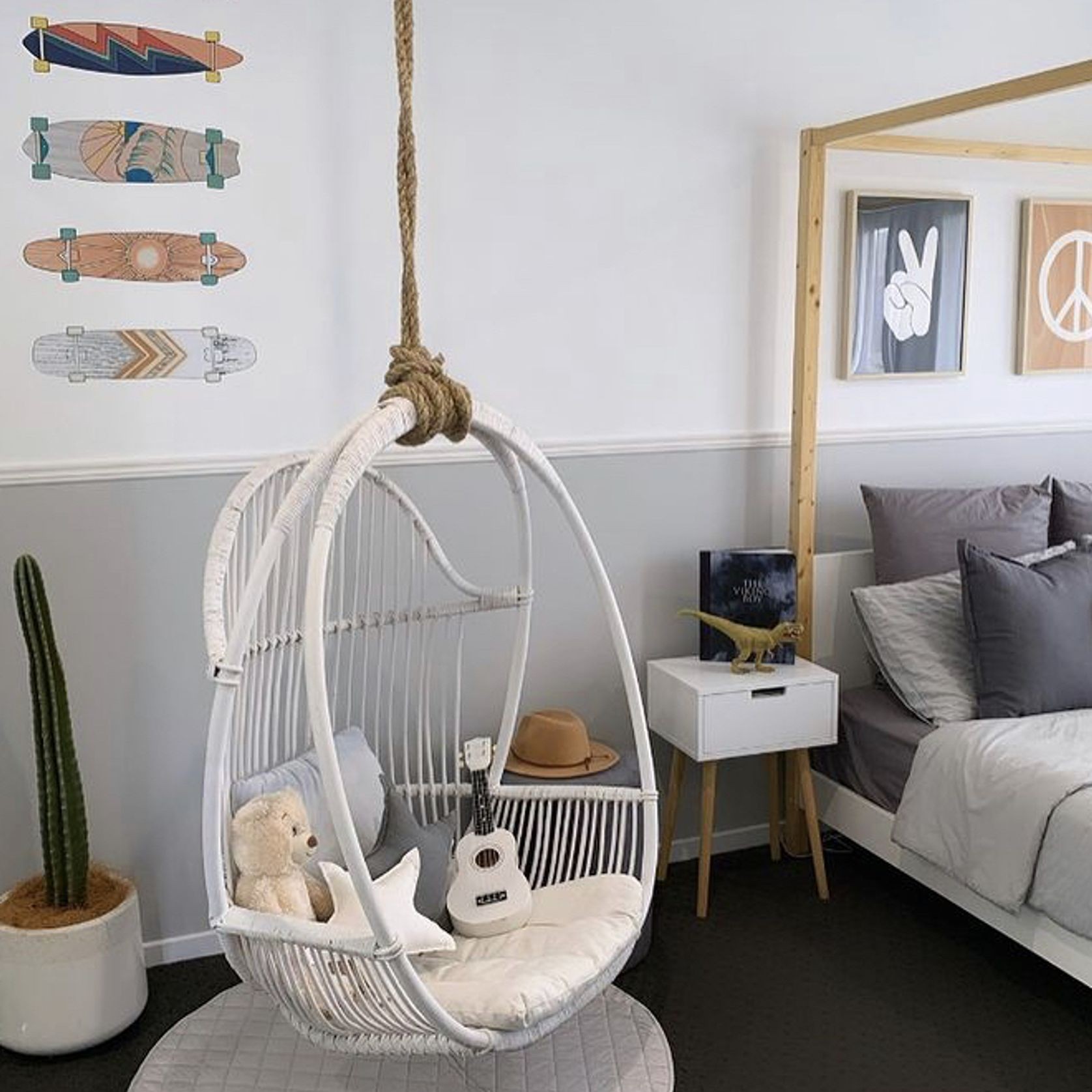 Henlow Kids Hanging Chair – White gallery detail image