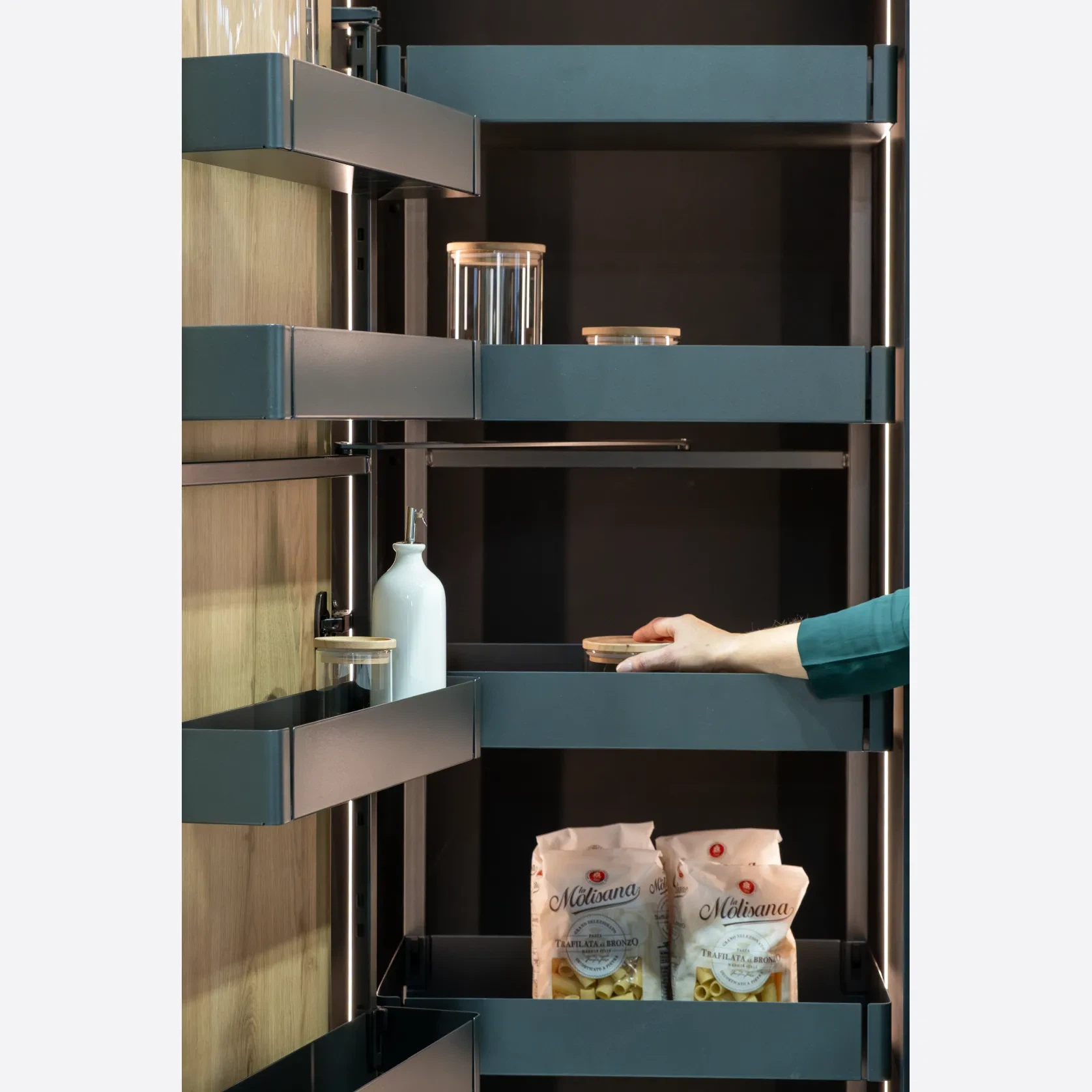 ISEO Double Swing-Out Larder gallery detail image
