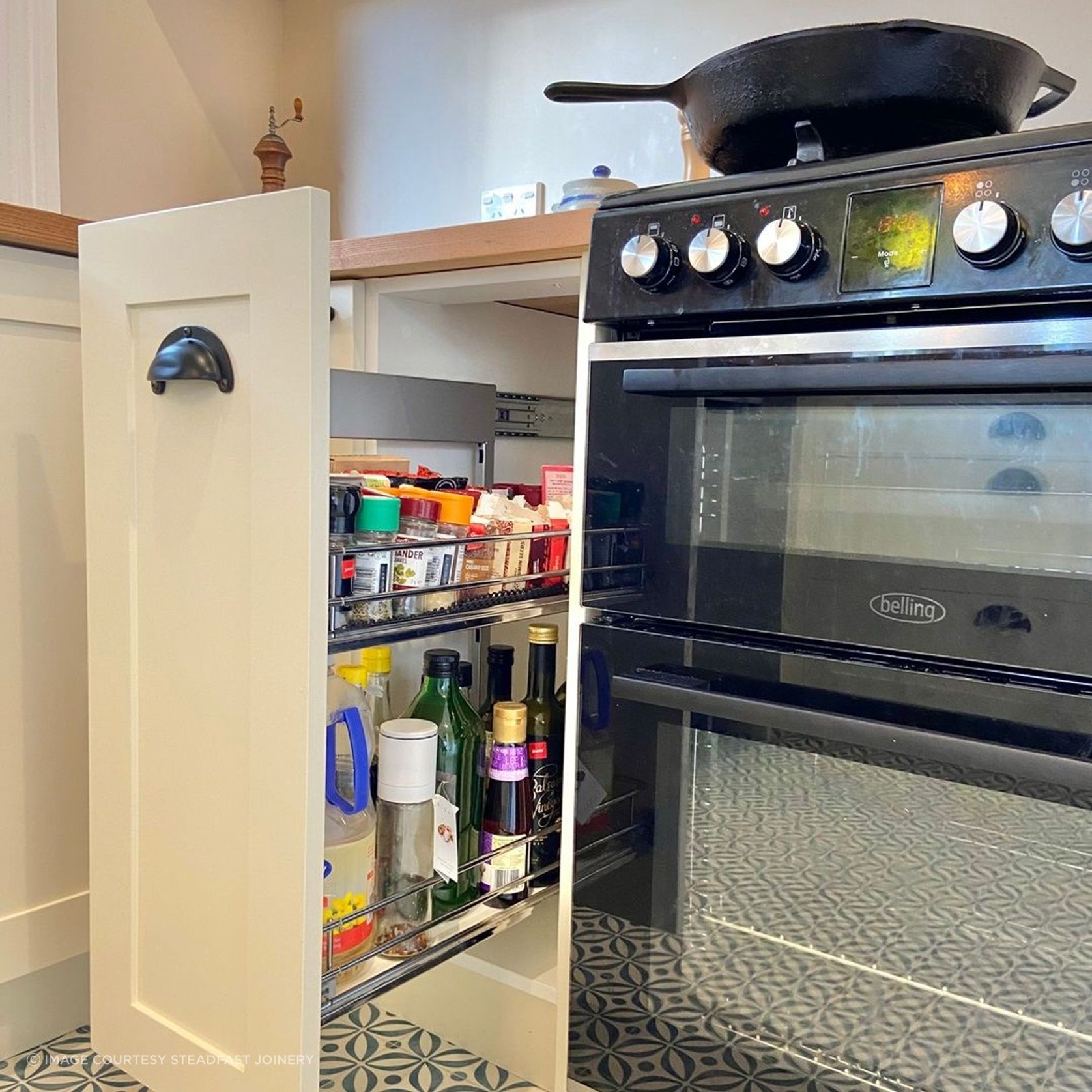 VS SUB Side Under Bench Pull Out gallery detail image