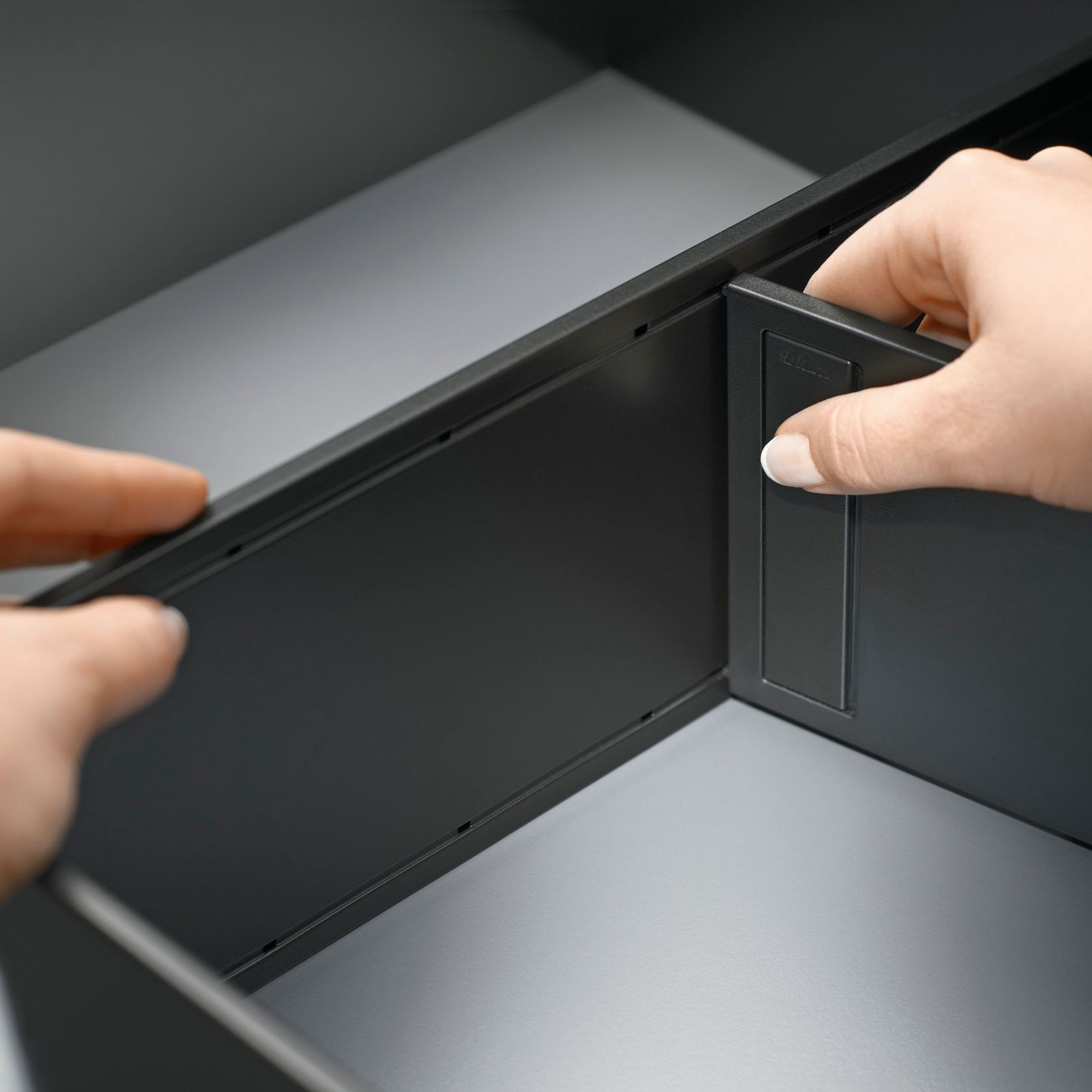 Cross Divider for Long Deep Drawer Steel Frames gallery detail image