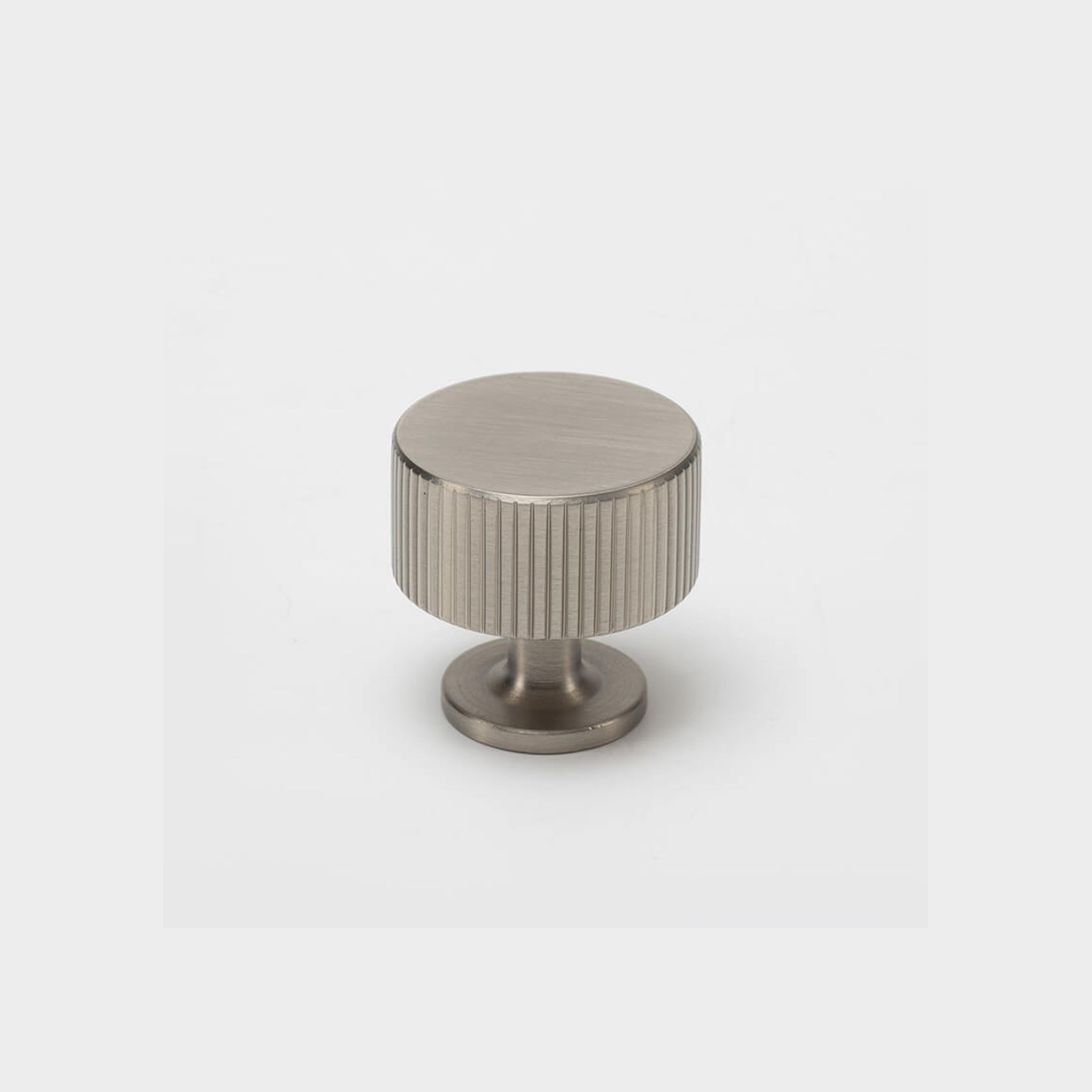 KT&CO Kitchen drawer knobs Rose Bay gallery detail image