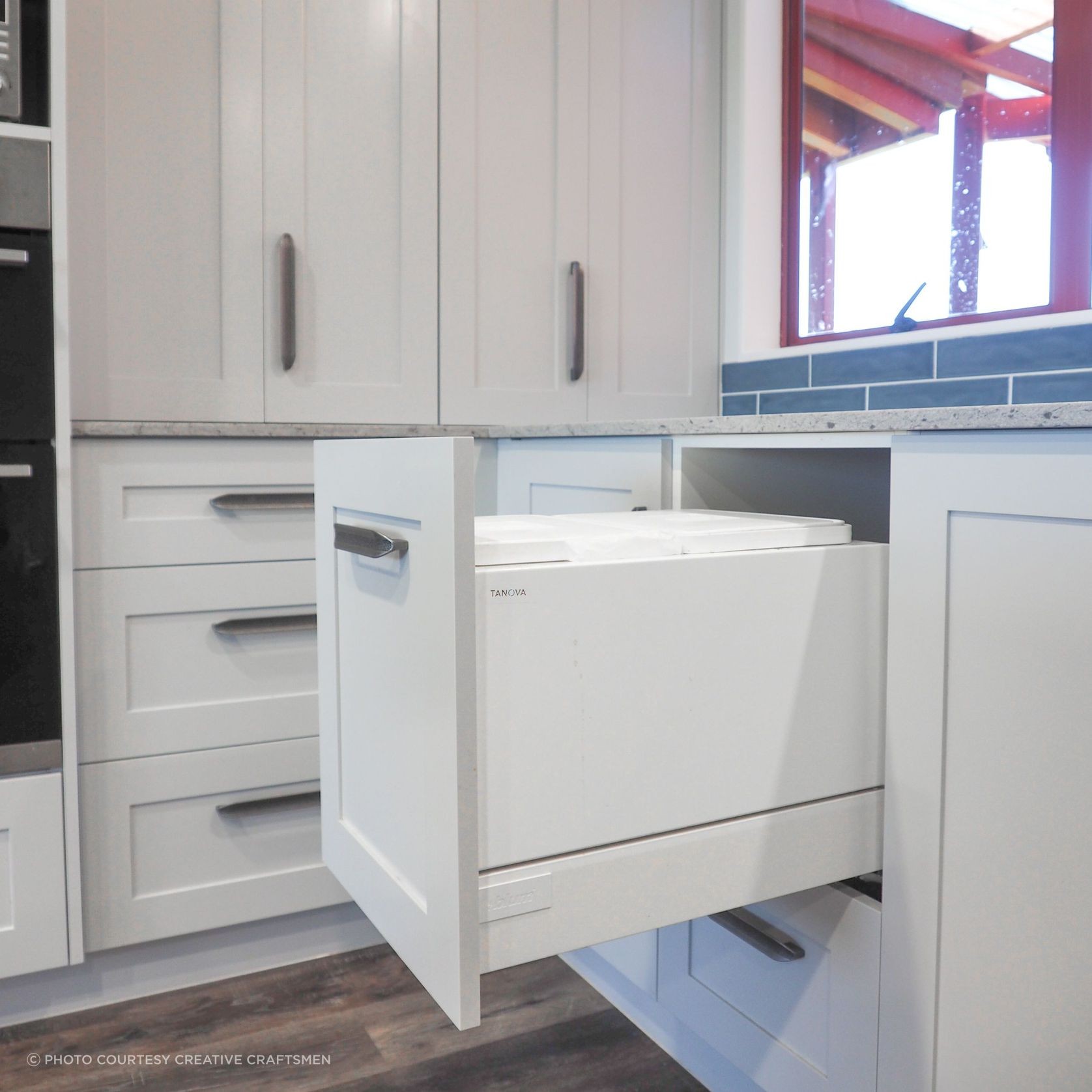 Vecchio D Handle gallery detail image