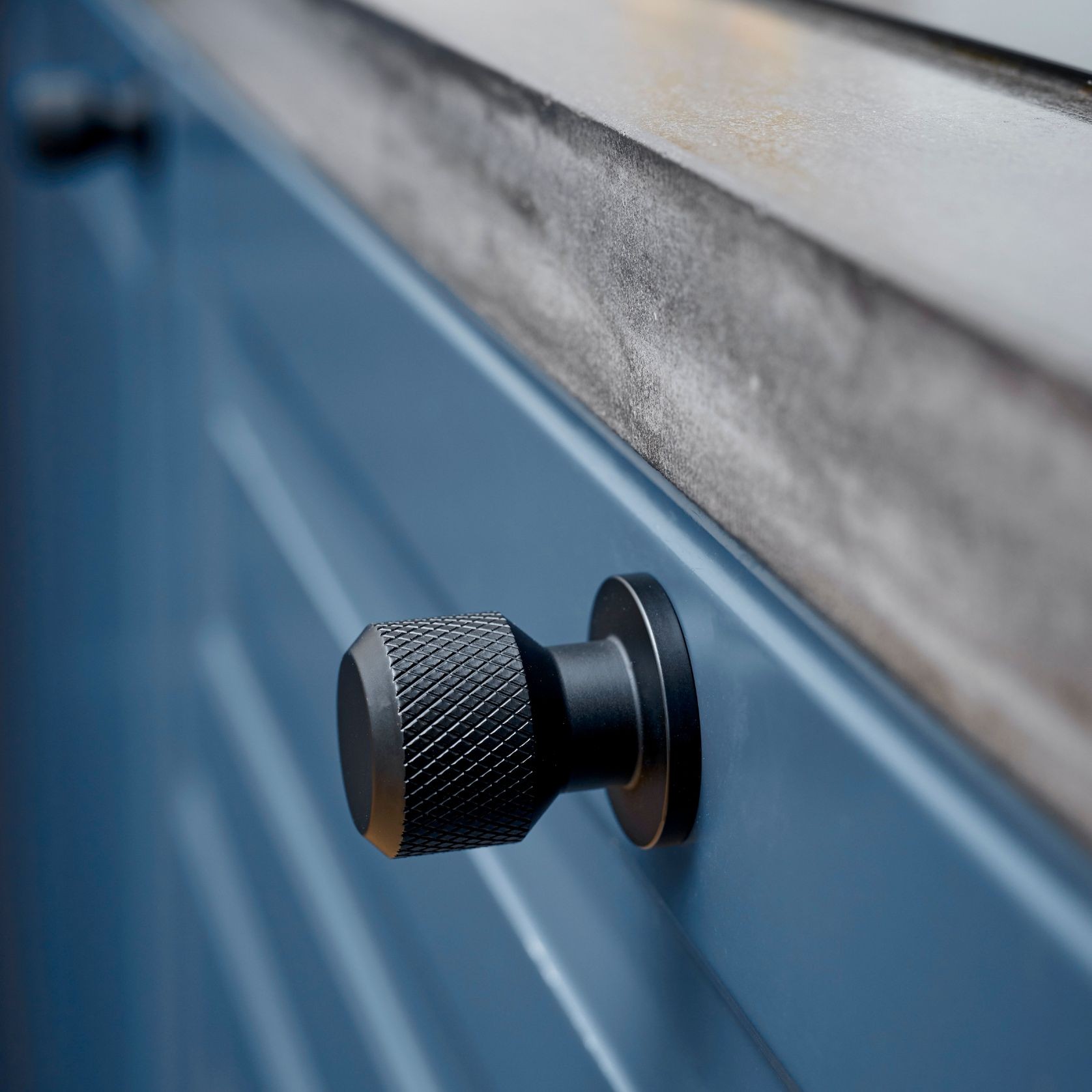 Furnipart Manor Round Knob gallery detail image