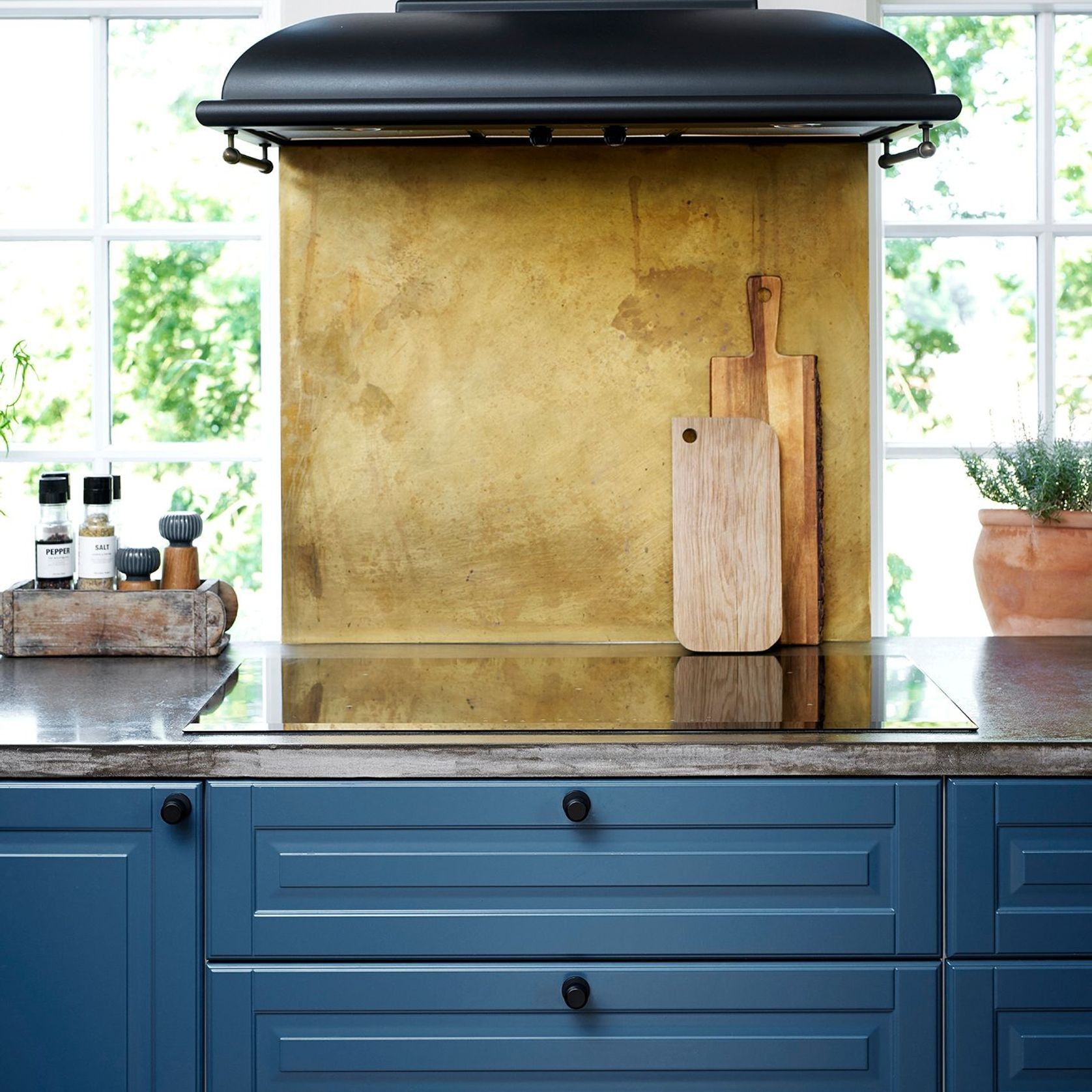 Furnipart Manor Round Knob gallery detail image