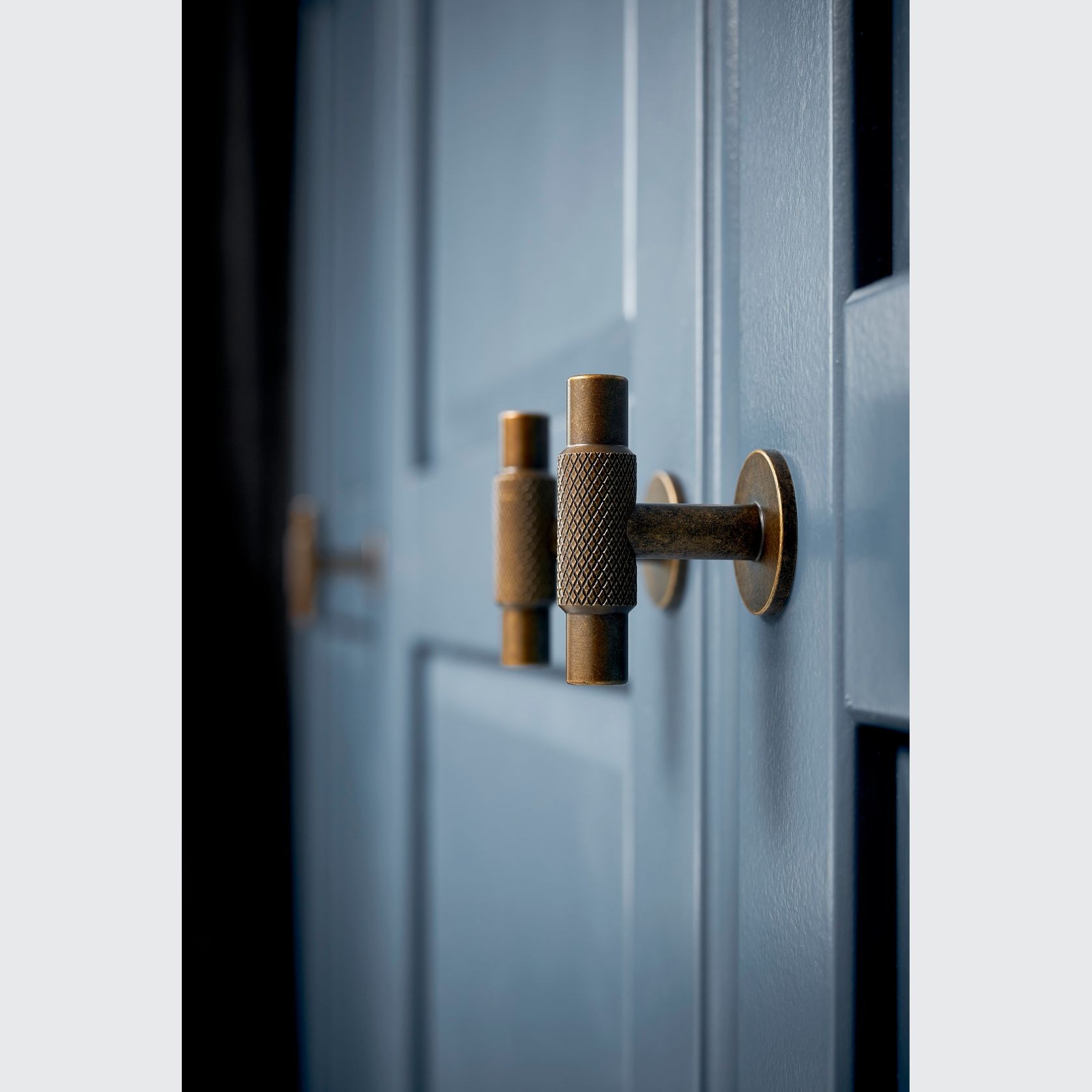 Furnipart Manor T Knob gallery detail image