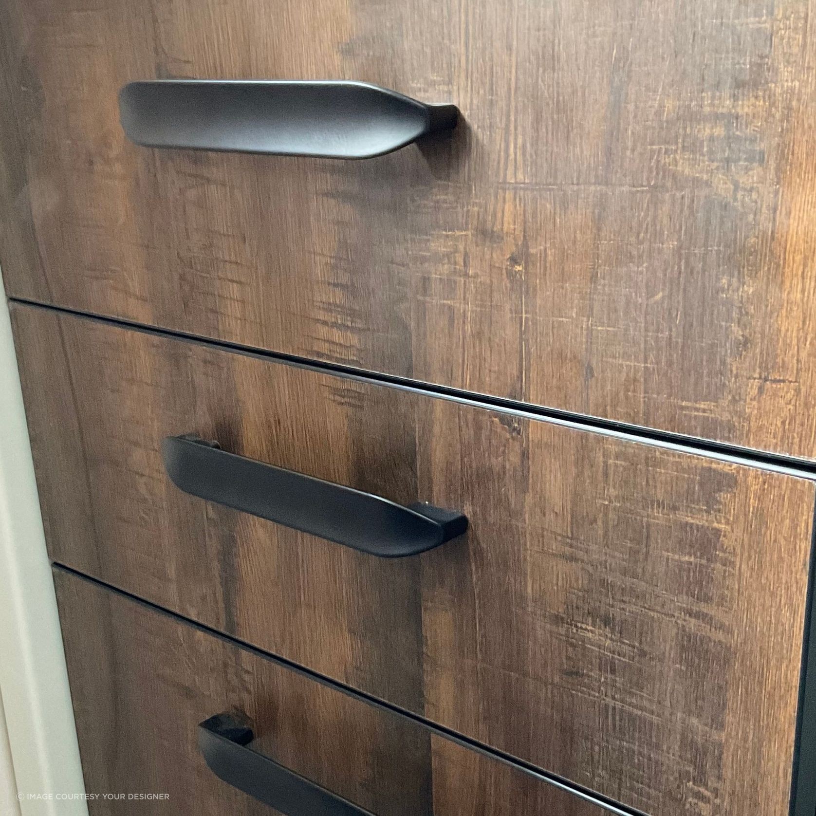 Striatus D Handle gallery detail image