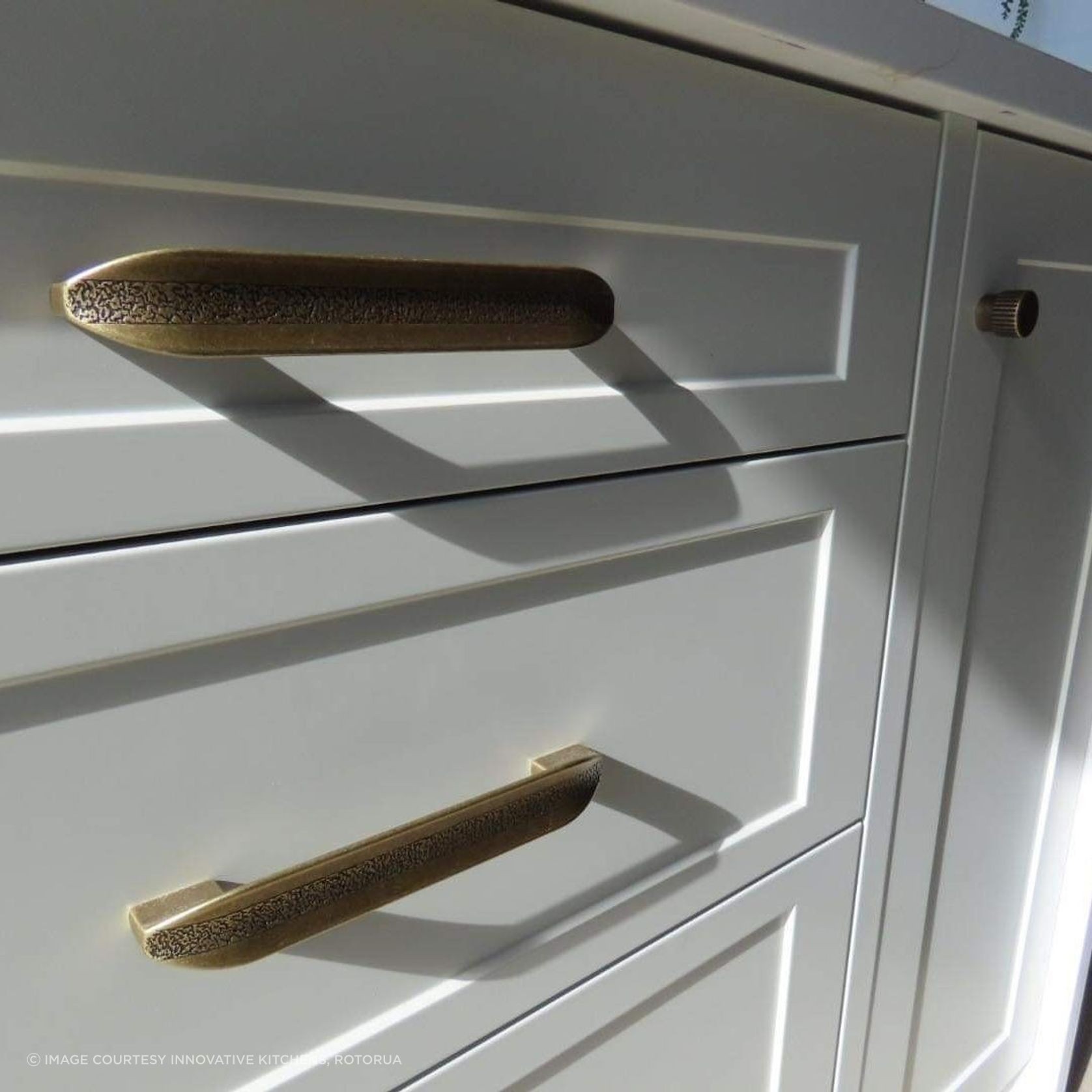 Vecchio D Handle gallery detail image