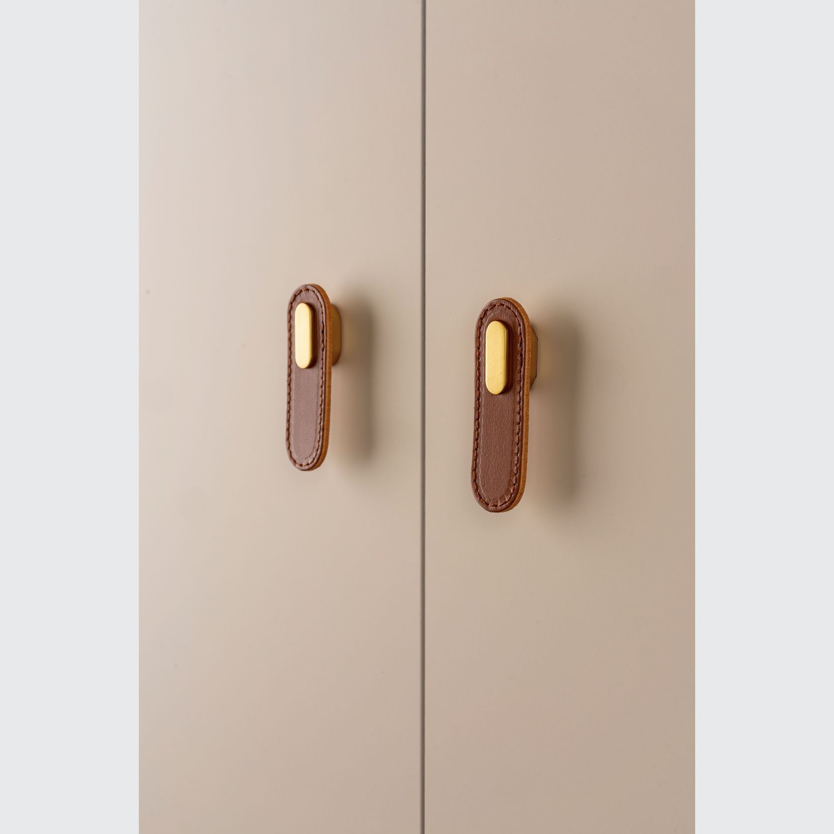 OBLONG Cabinet Handle gallery detail image