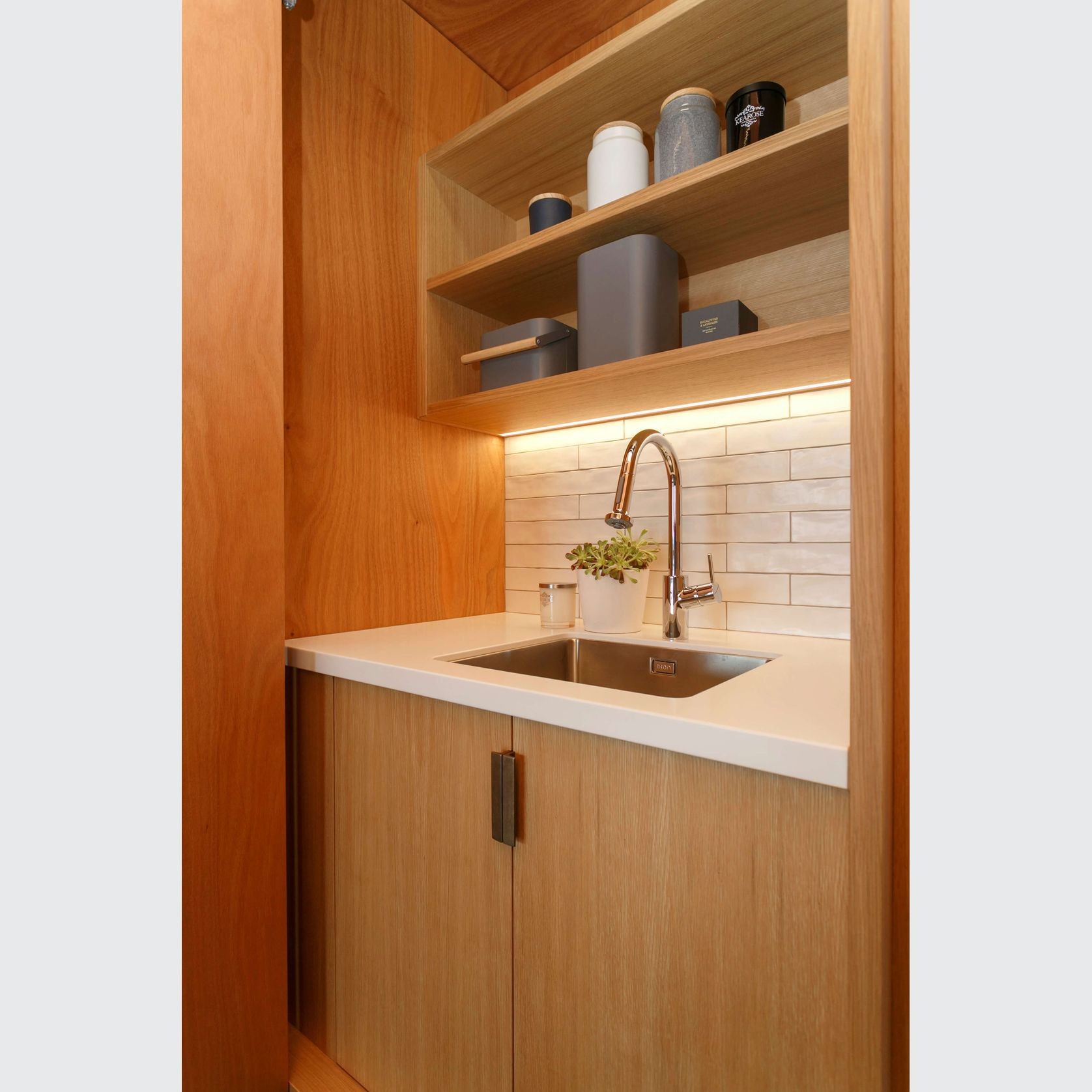 Furnier American White Oak 1/4 | Timber Veneer Panels gallery detail image