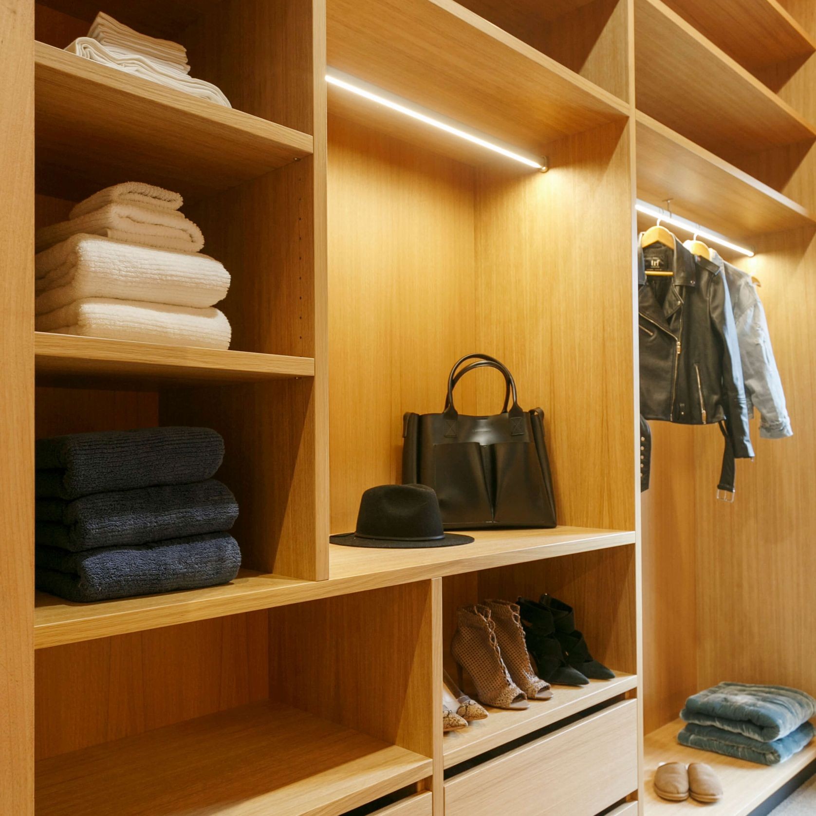 Furnier American White Oak 1/4 | Timber Veneer Panels gallery detail image