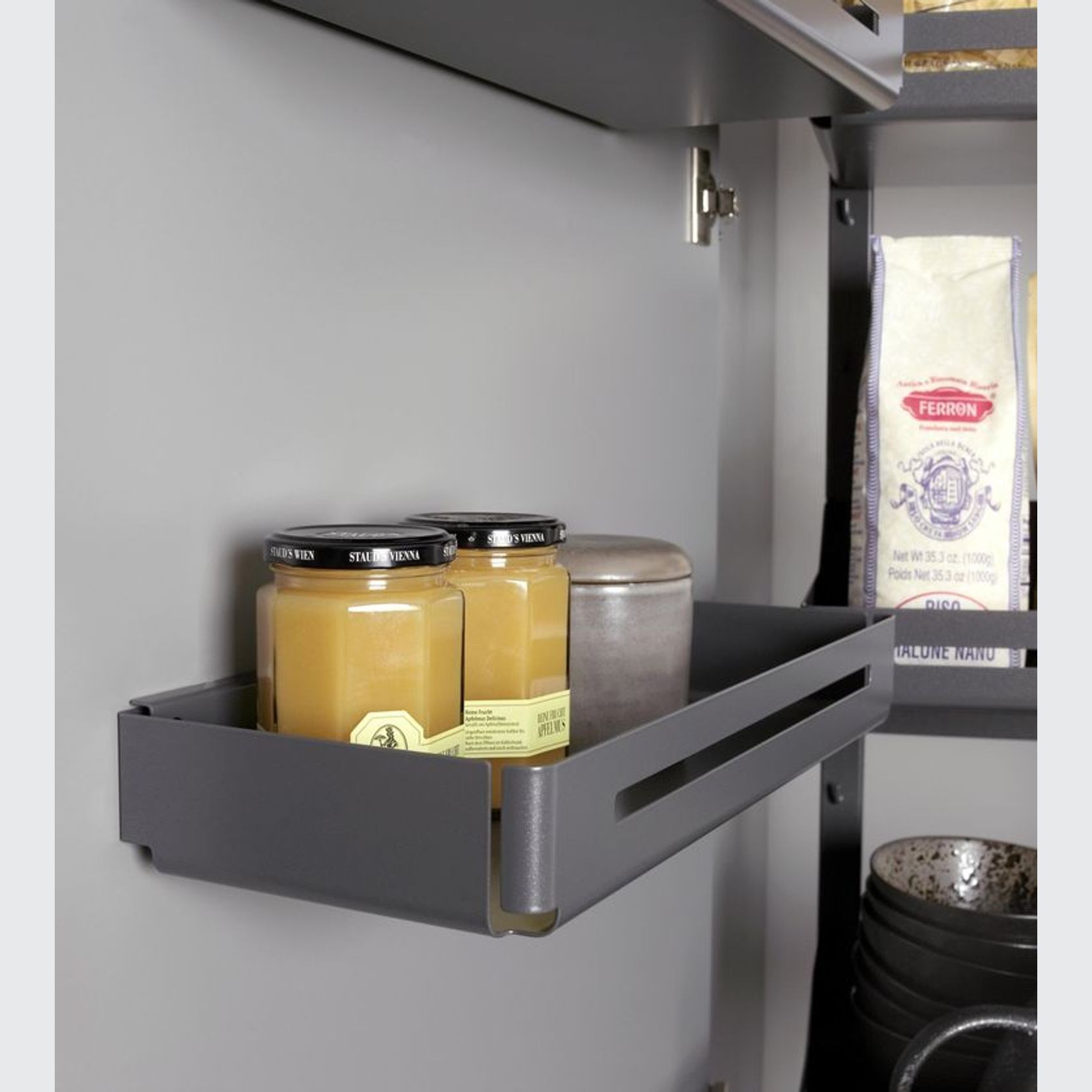 Peka Pleno Plus | Larder Pull-out gallery detail image