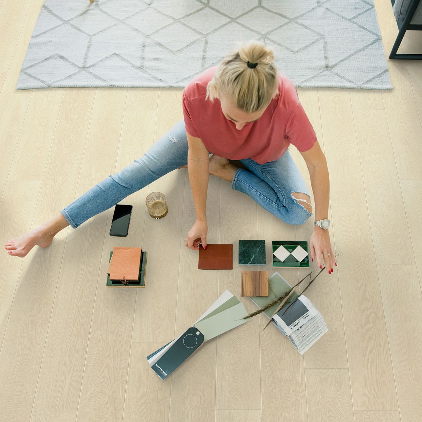 Clix Plus Laminate Flooring in Linen Oak gallery detail image