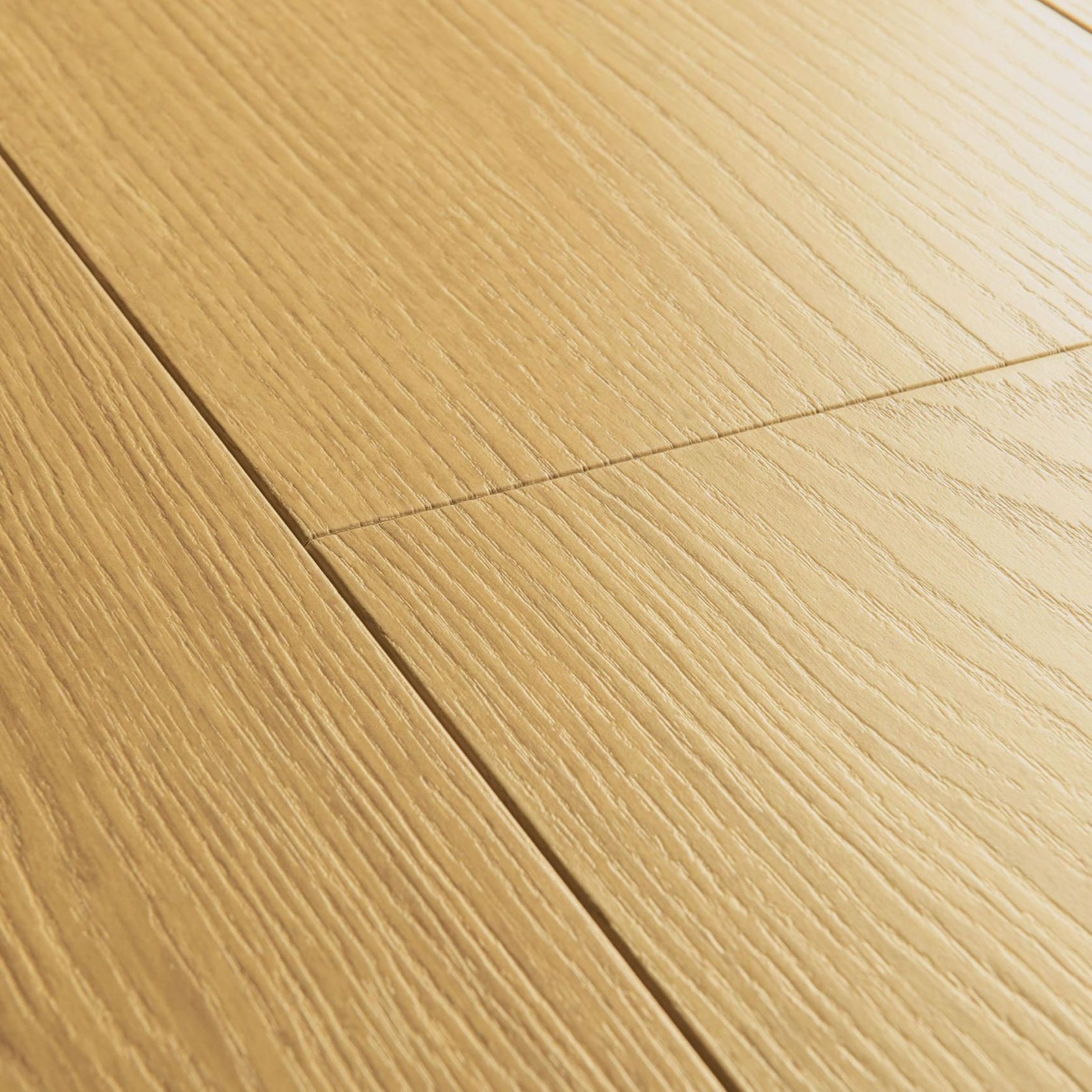 Quick-Step Perspective Nature Natural Varnished Oak Laminate Flooring gallery detail image