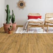 Quick-Step Perspective Nature Cracked Oak Natural Laminate Flooring gallery detail image