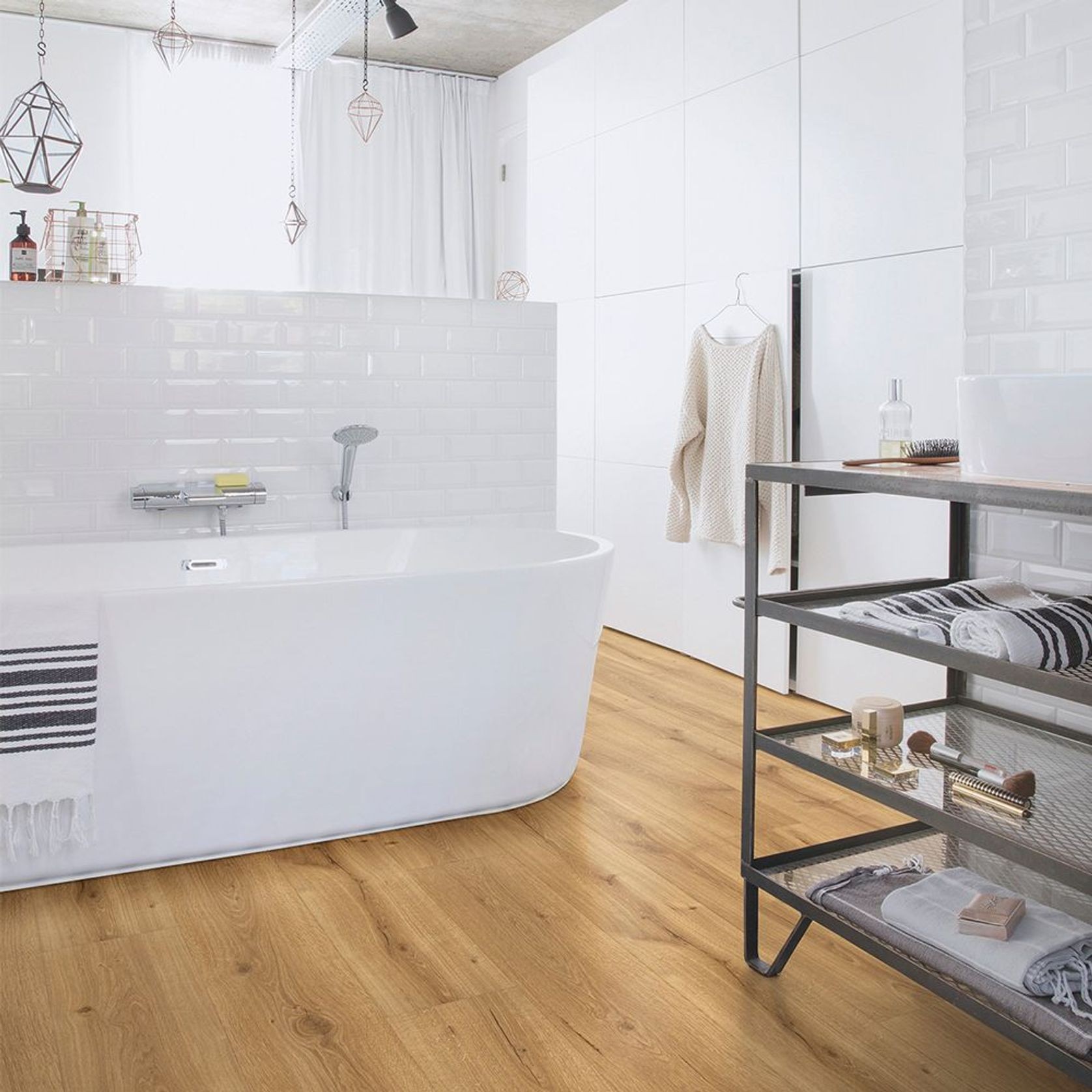 Quick-Step Majestic Desert Oak Warm Natural Laminate Flooring gallery detail image