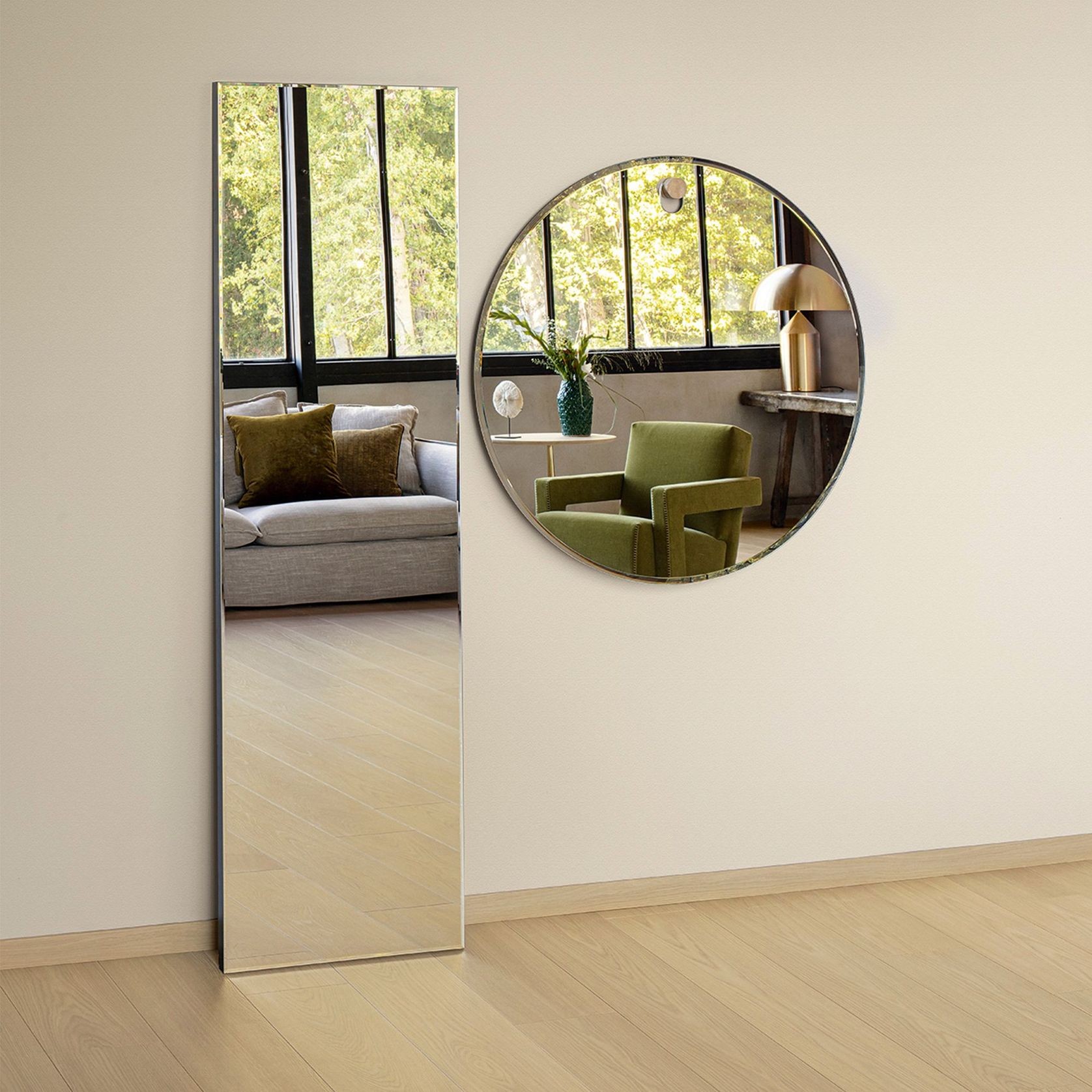 Quick-Step Perspective Nature Beige Varnished Oak Laminate Flooring gallery detail image