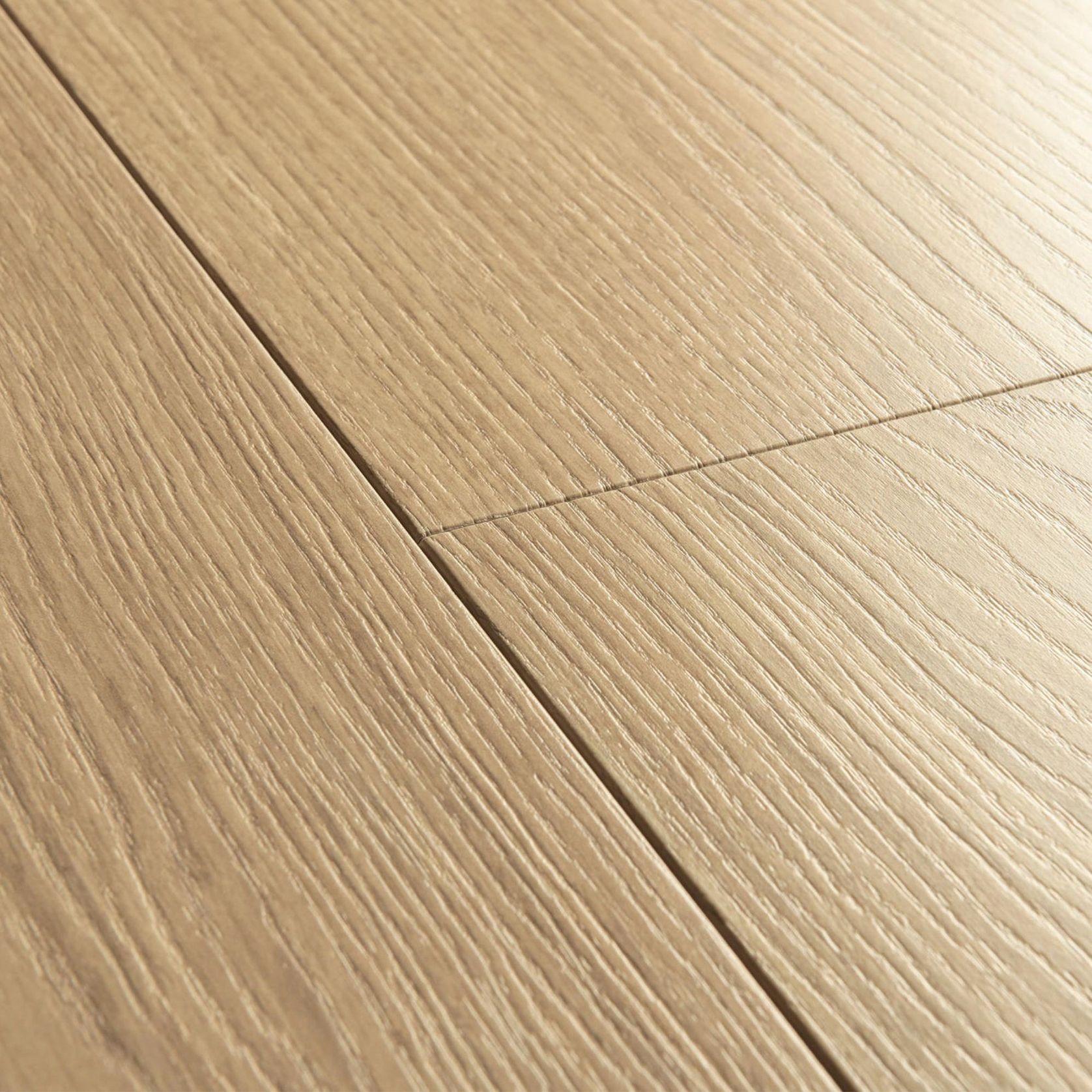 Quick-Step Perspective Nature Beige Varnished Oak Laminate Flooring gallery detail image