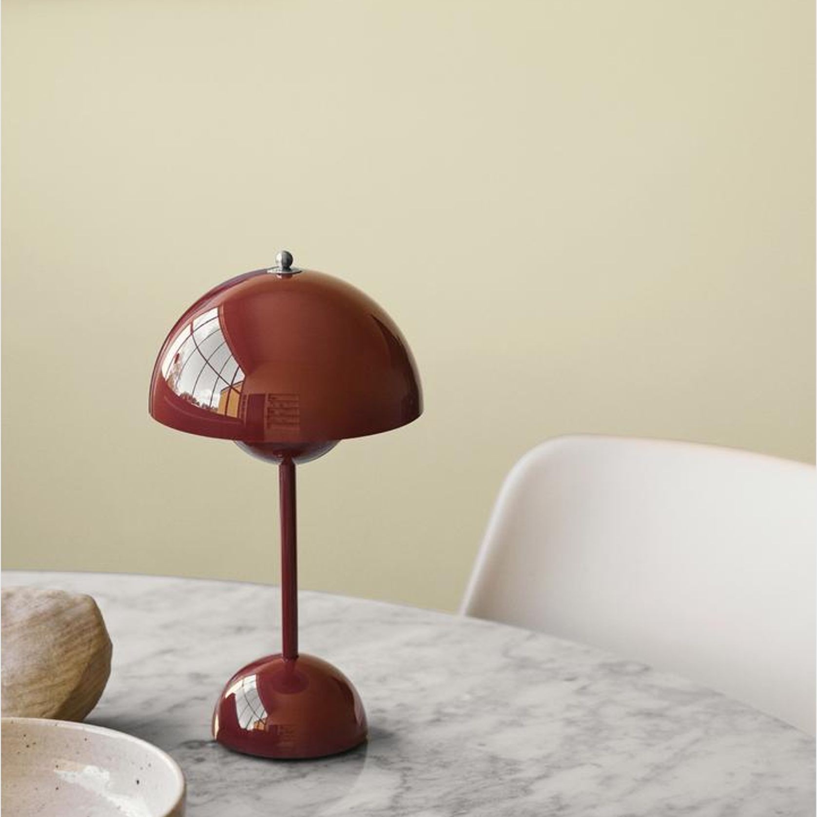 Flowerpot Table Lamp gallery detail image