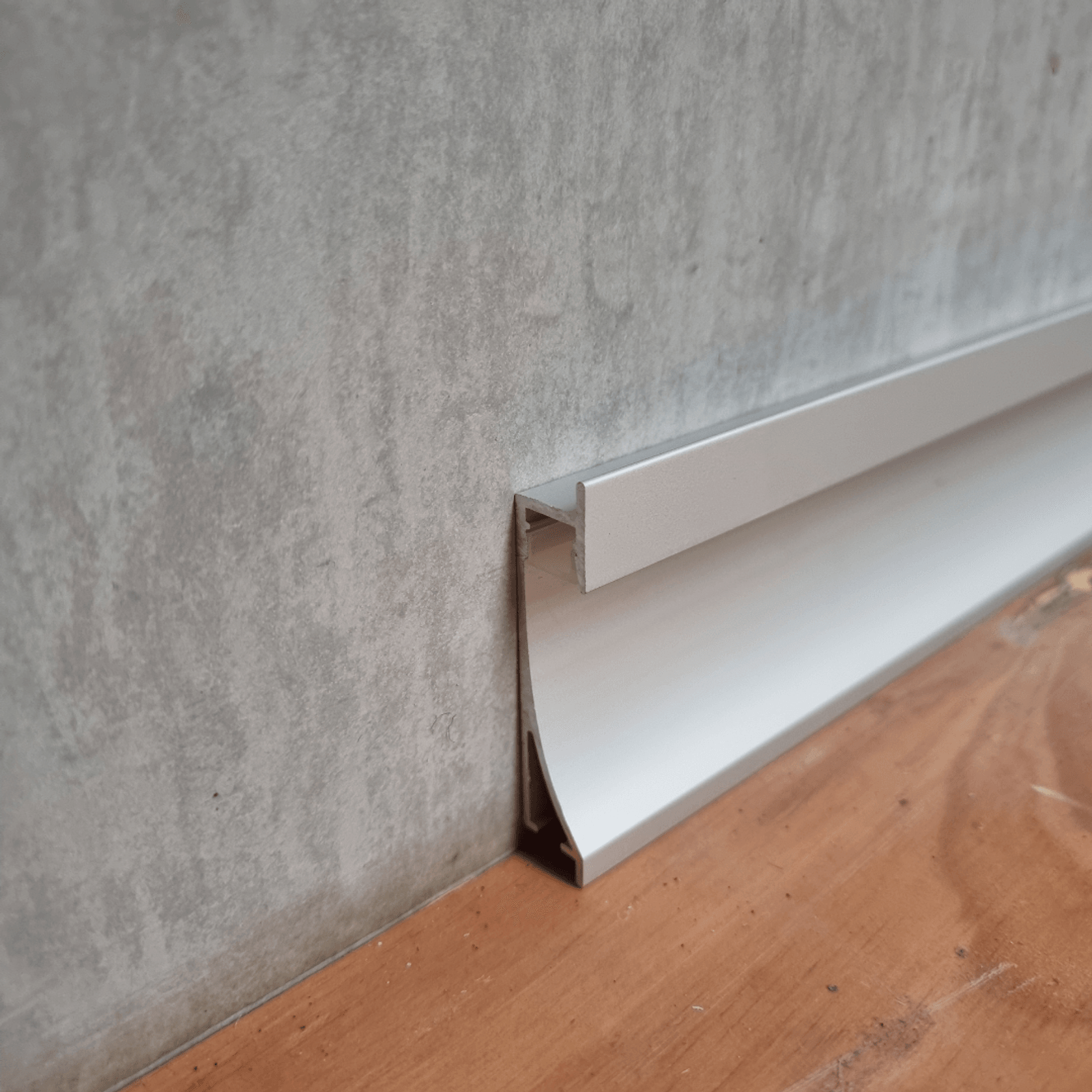 LED Baseboard Extrusion