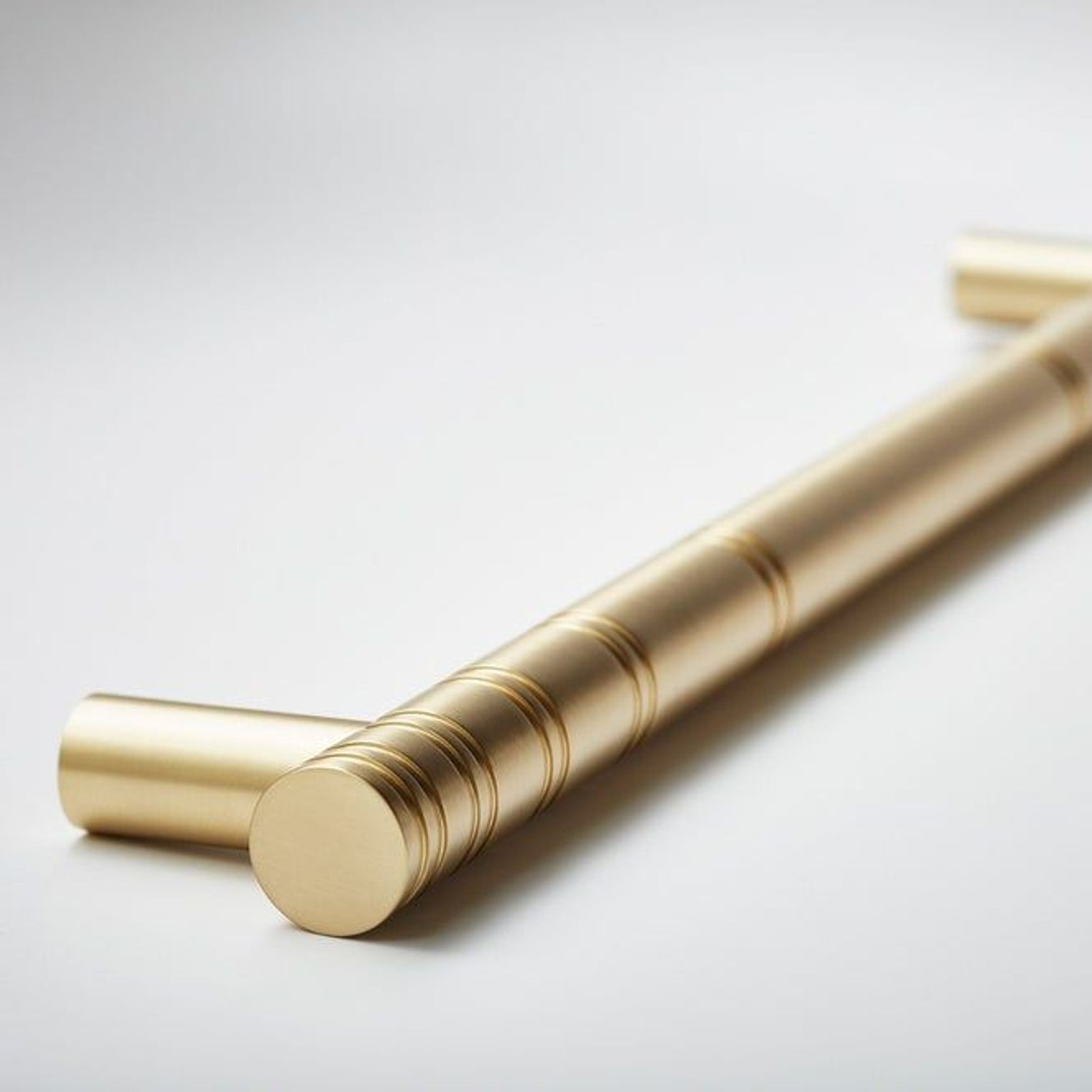 Reveal 12 gallery detail image