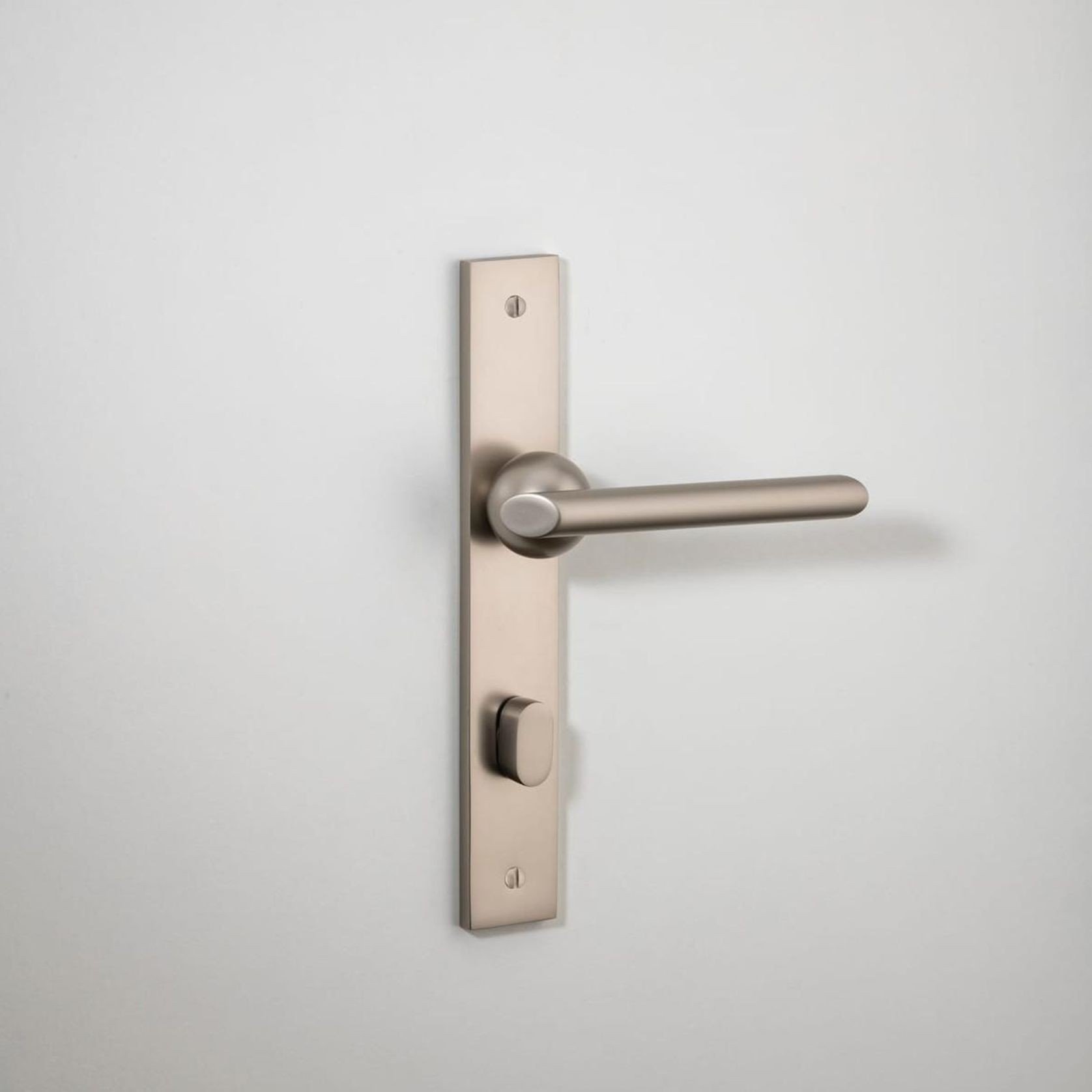 Futurismo Lever - Rectangular Backplate gallery detail image