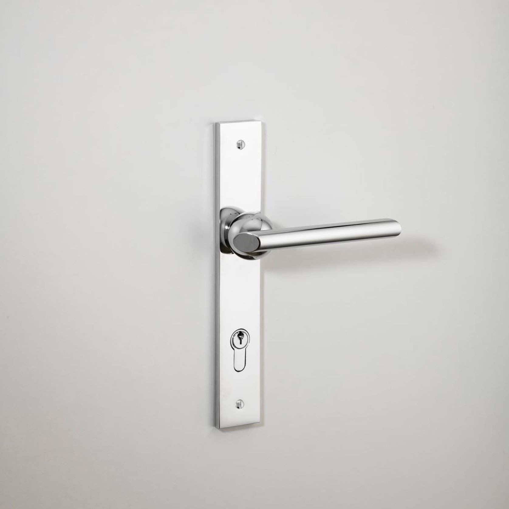 Futurismo Lever - Rectangular Backplate gallery detail image