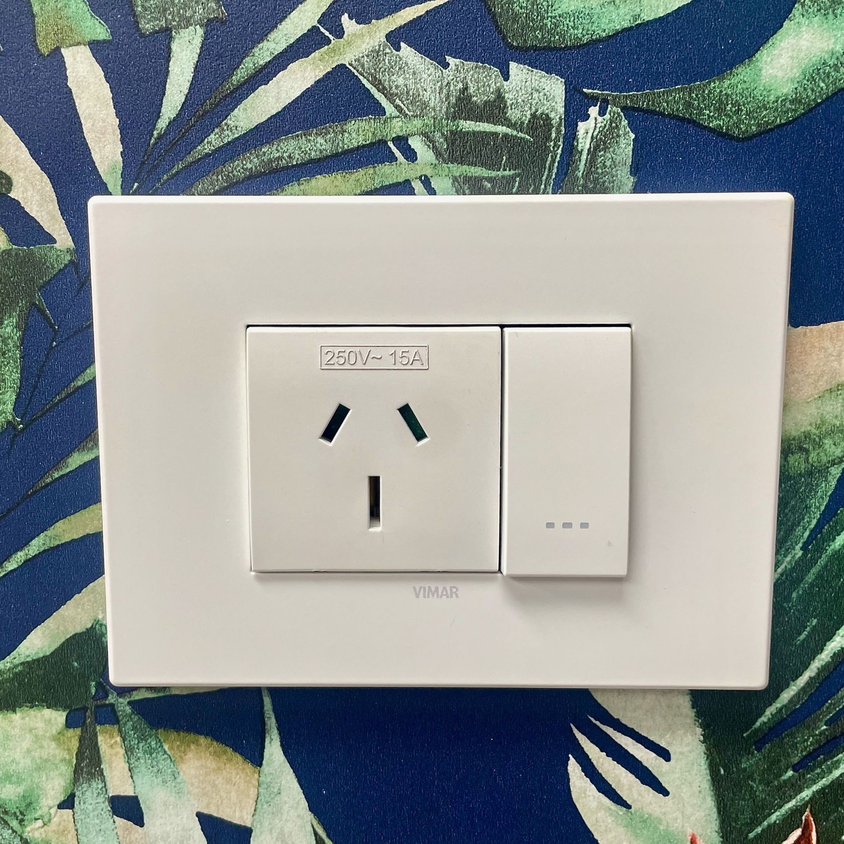 Vimar Eikon Tactil Light Switches gallery detail image