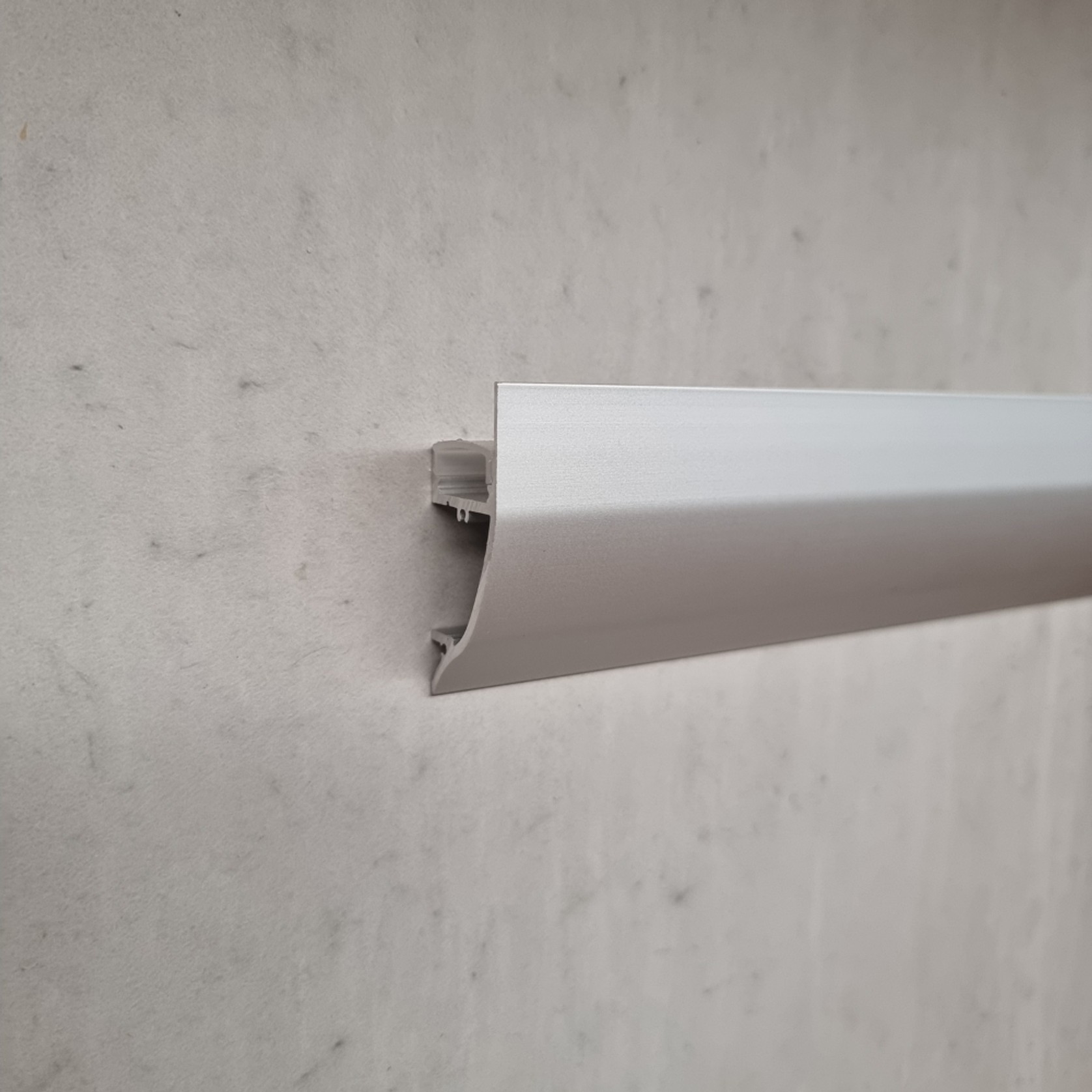 Surface Mounted Extrusion for Cove Lighting gallery detail image