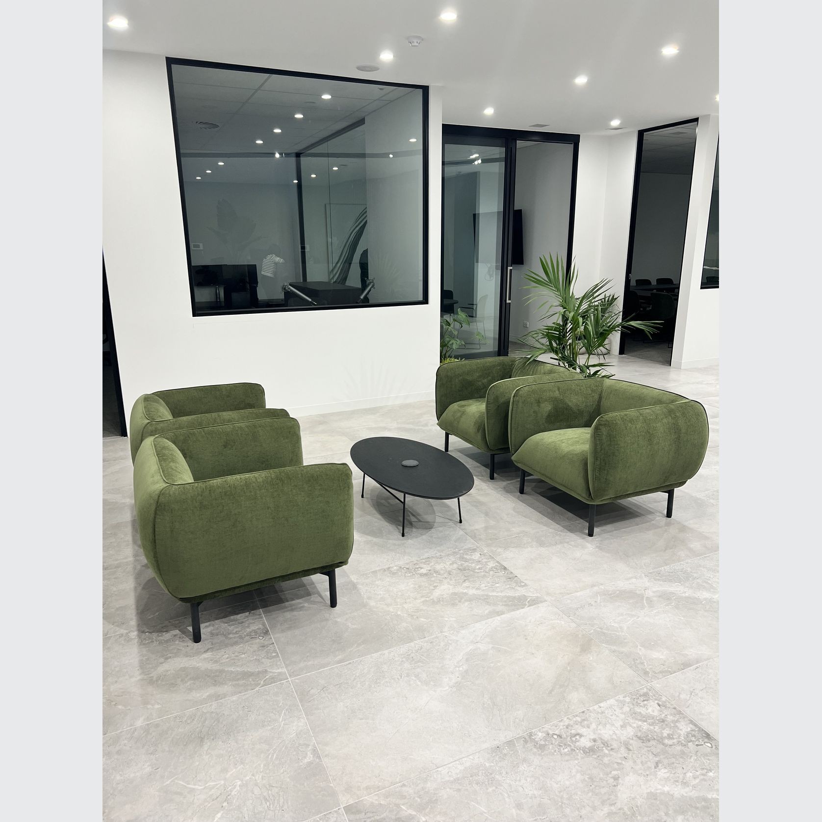 Plateau Lounge 2 gallery detail image