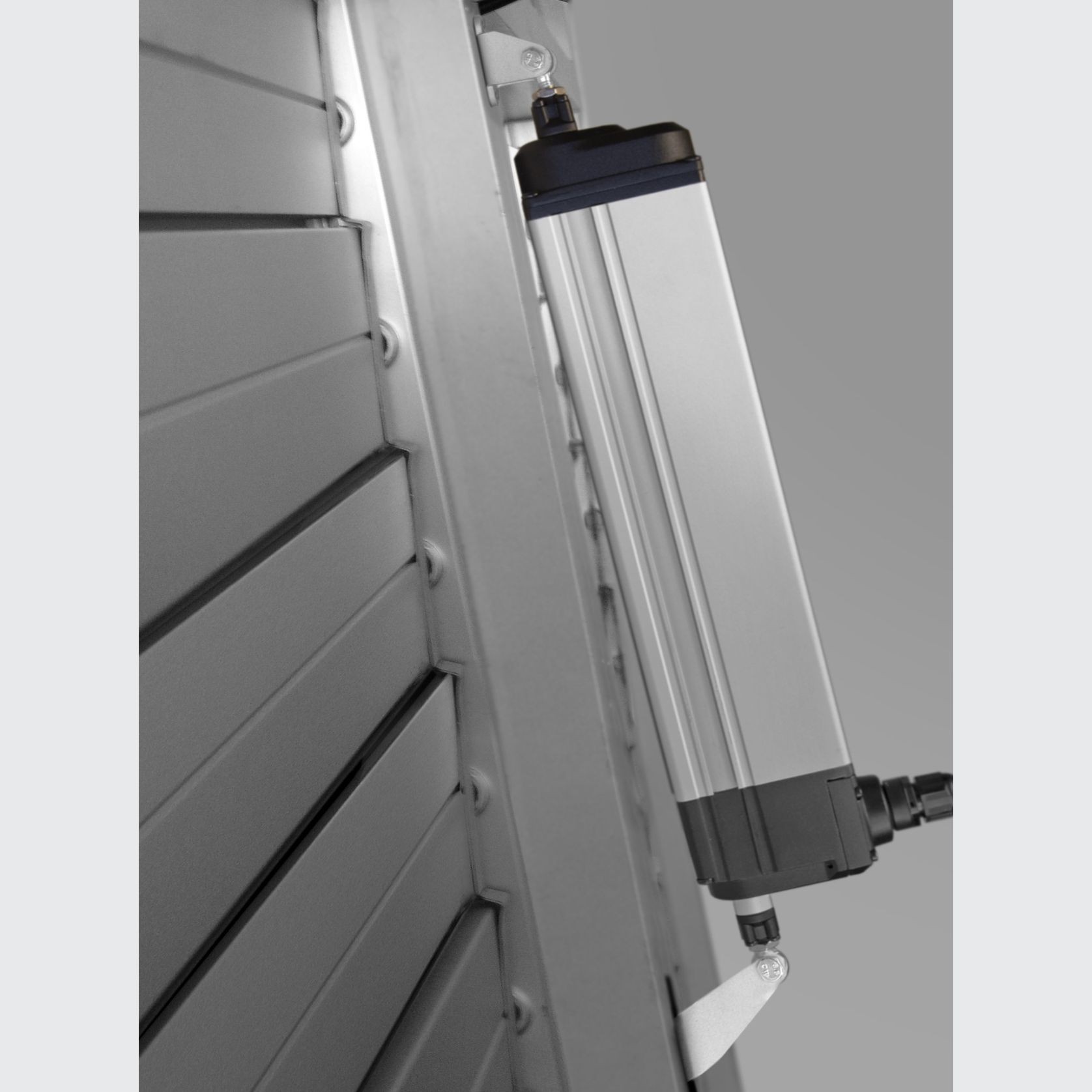 TOPP S80 Linear Stem Actuator 24v Stroke 400mm Louvers gallery detail image