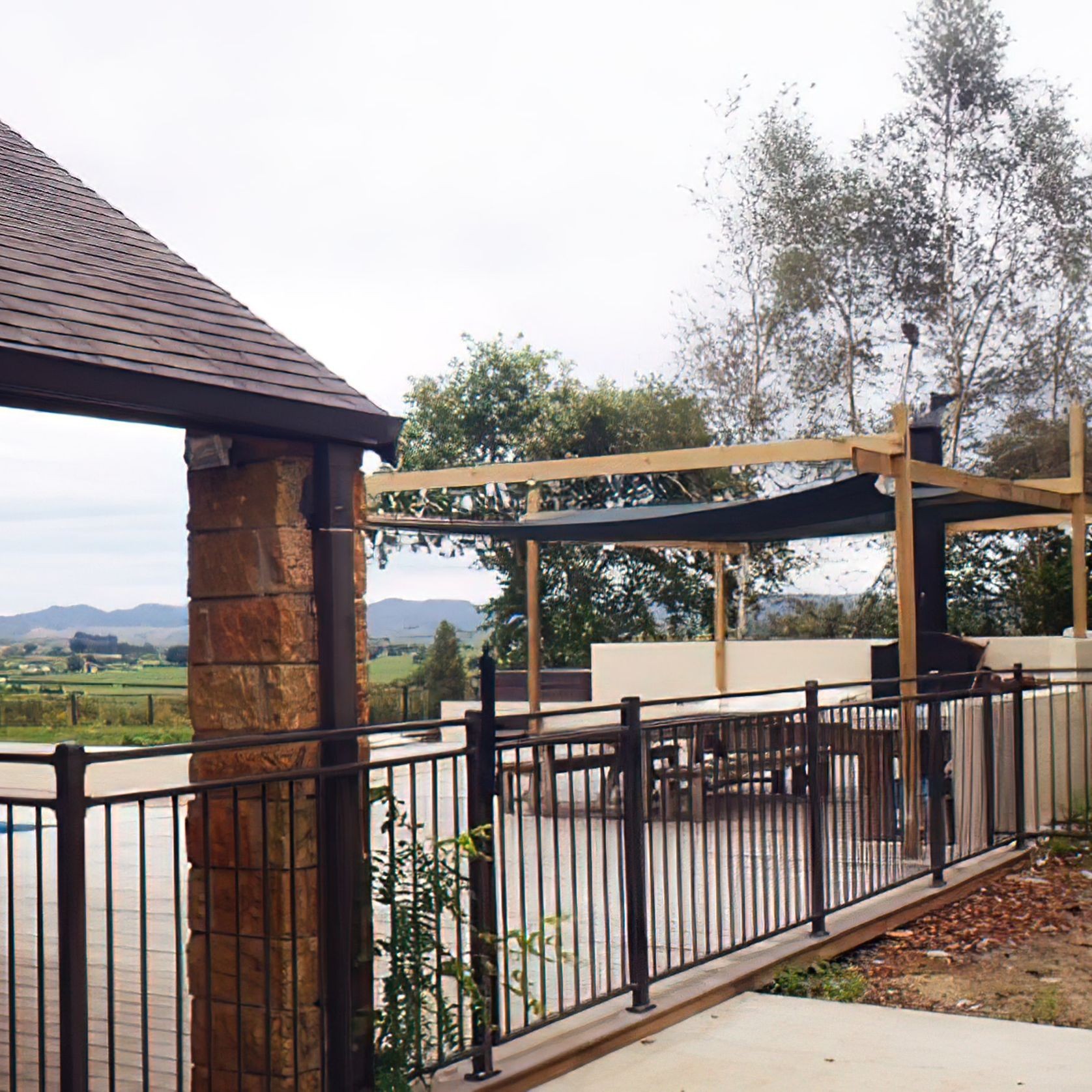 Edinburgh - Tubular Pool Fence gallery detail image