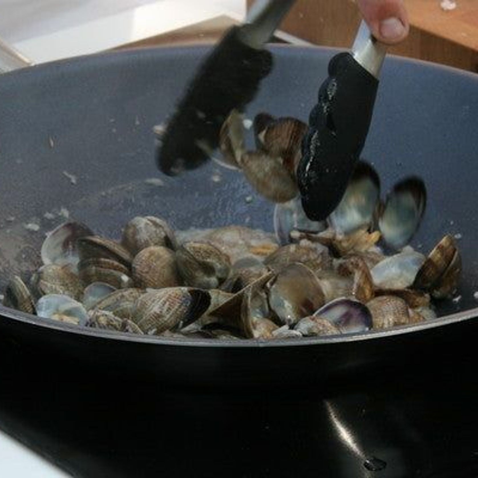 Indu+ Induction Wok Cooktop | 400 gallery detail image