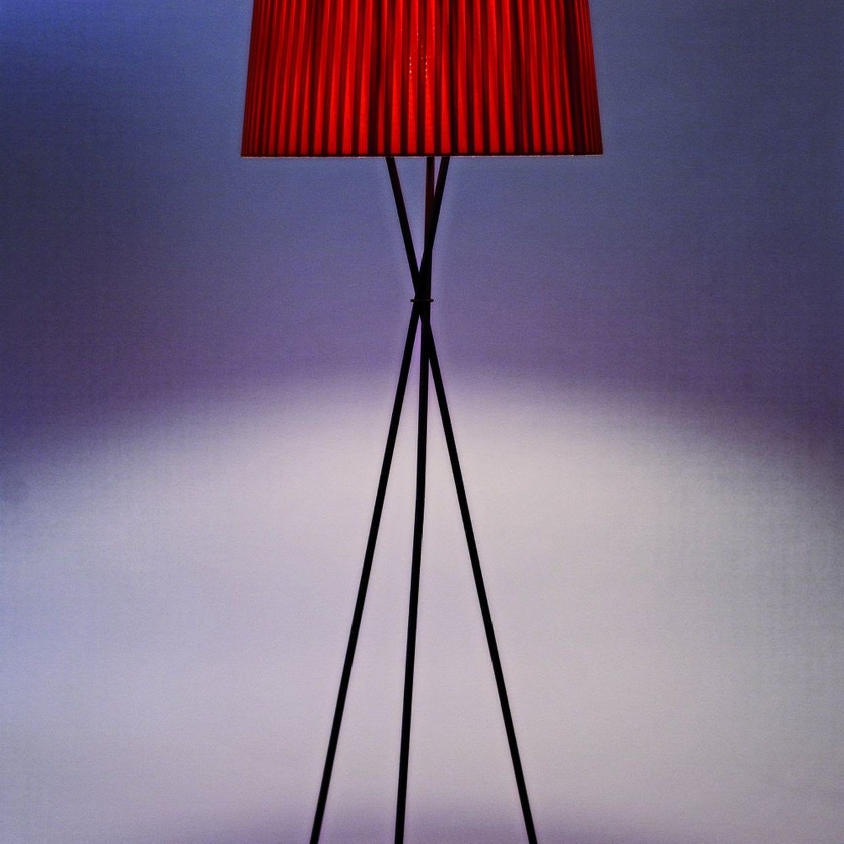 Tripode G5 Floor Lamp gallery detail image