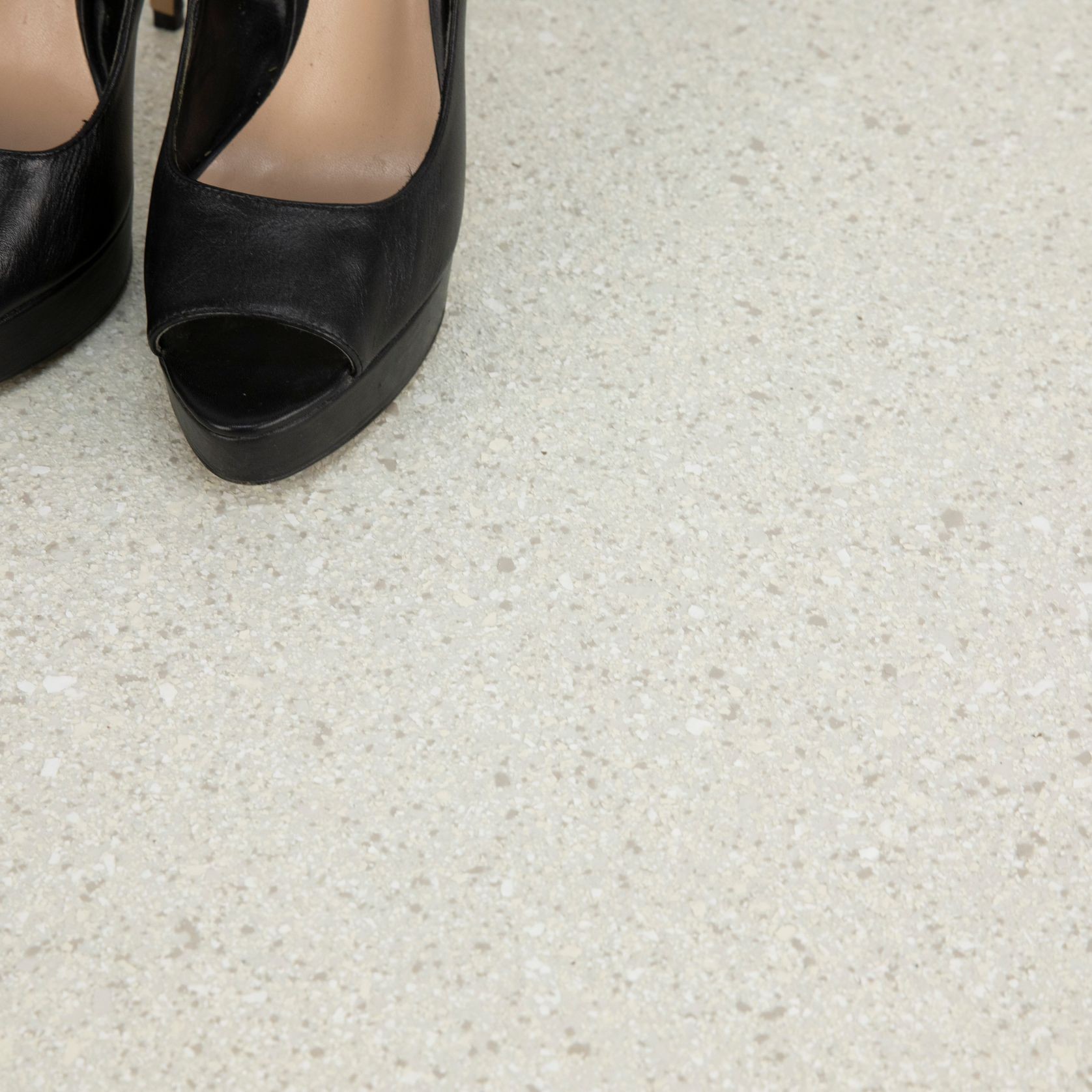 Dulux Avista Natural Stone Look Flakes gallery detail image