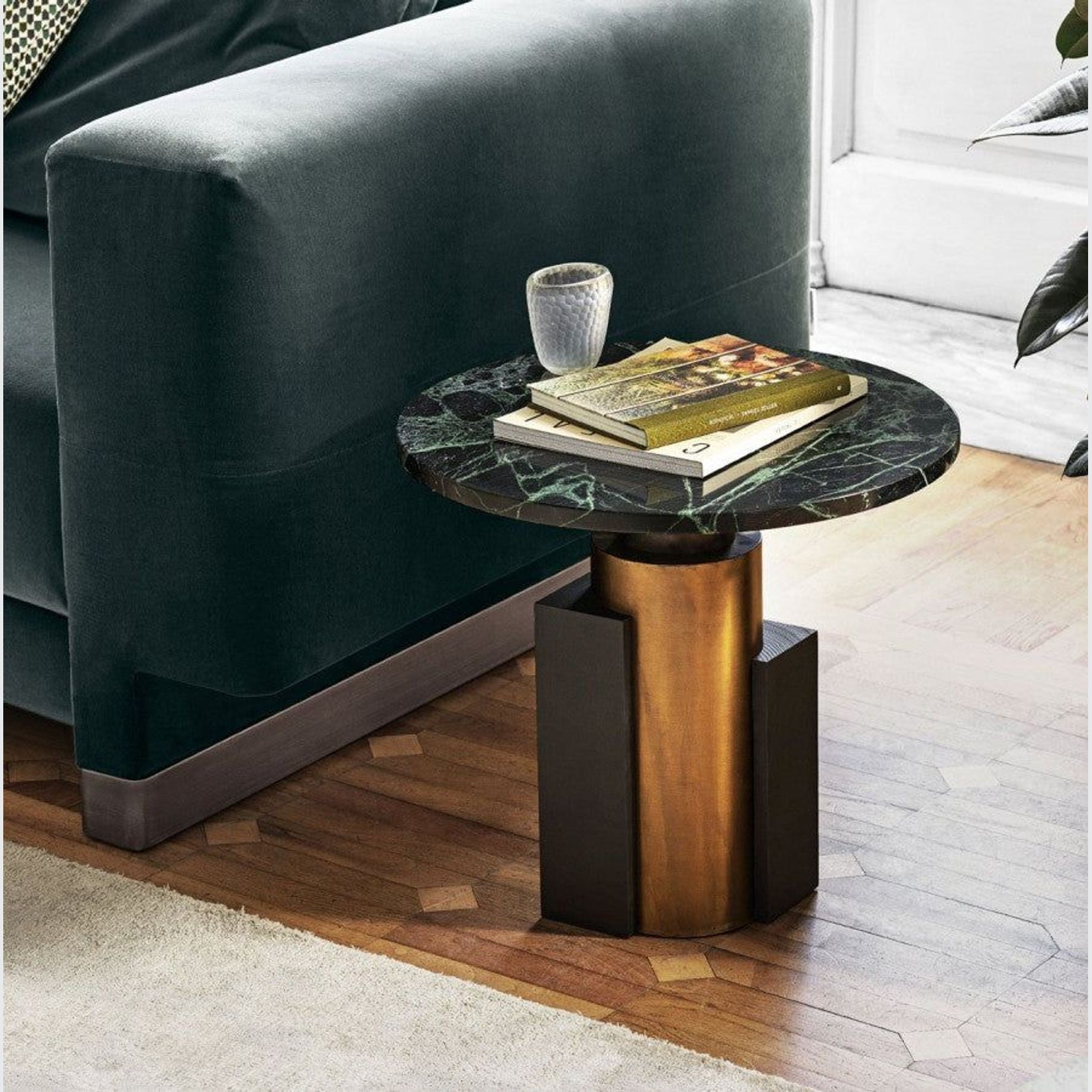 1968 Table gallery detail image