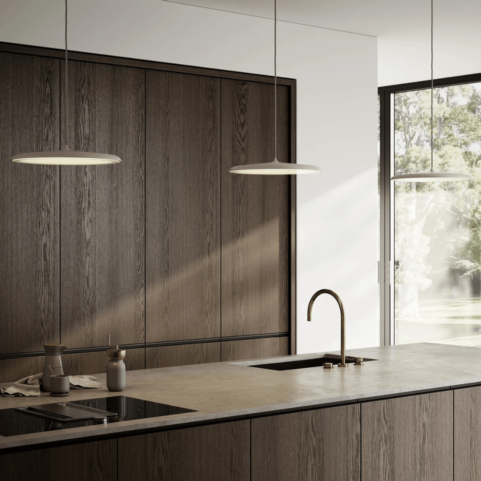 Artist 40 Pendant gallery detail image