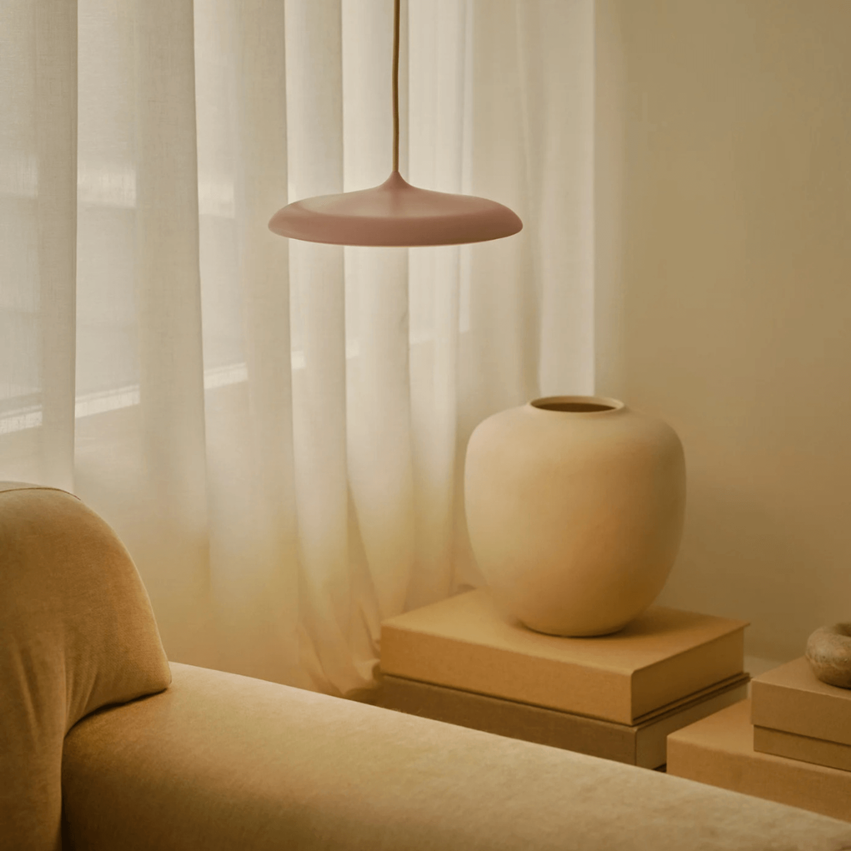 Artist 25 Pendant gallery detail image