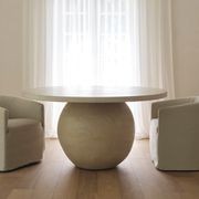 Olay Round Dining Table gallery detail image